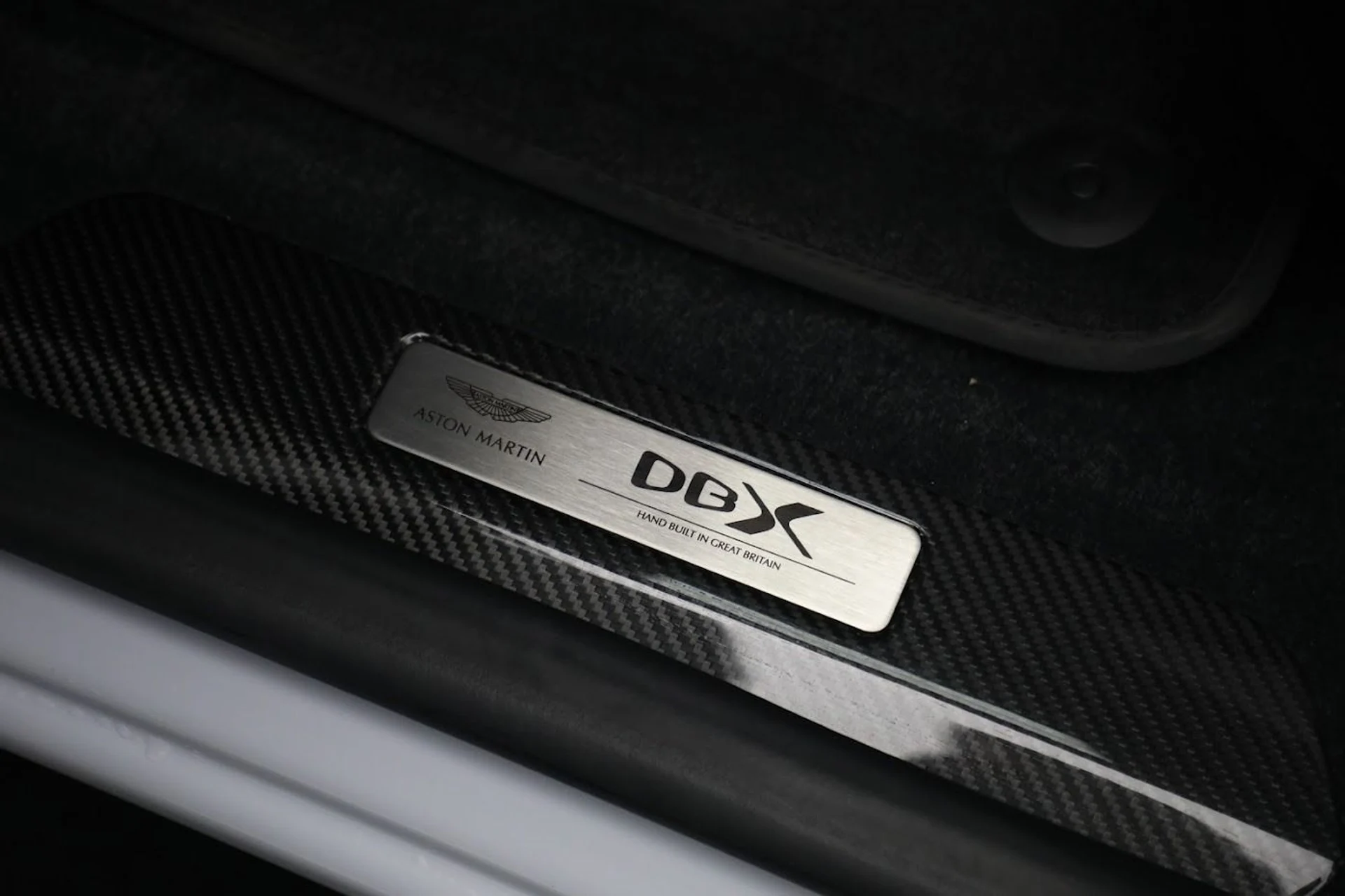 mph018_2438749885_Used_2023_Aston_Martin_DBX_707_4caa9c580d