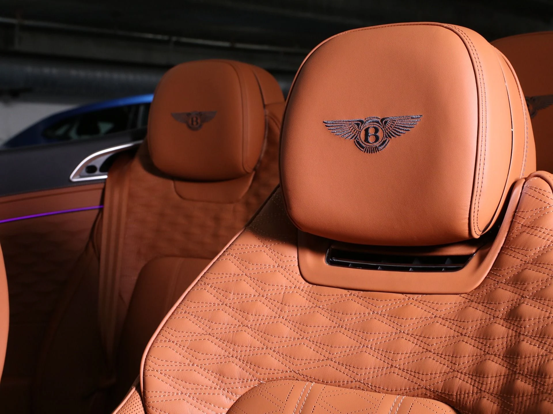 mph018_2448708665_New_2025_Bentley_Continental_GTC_Speed_1757962919_de4e2cc052