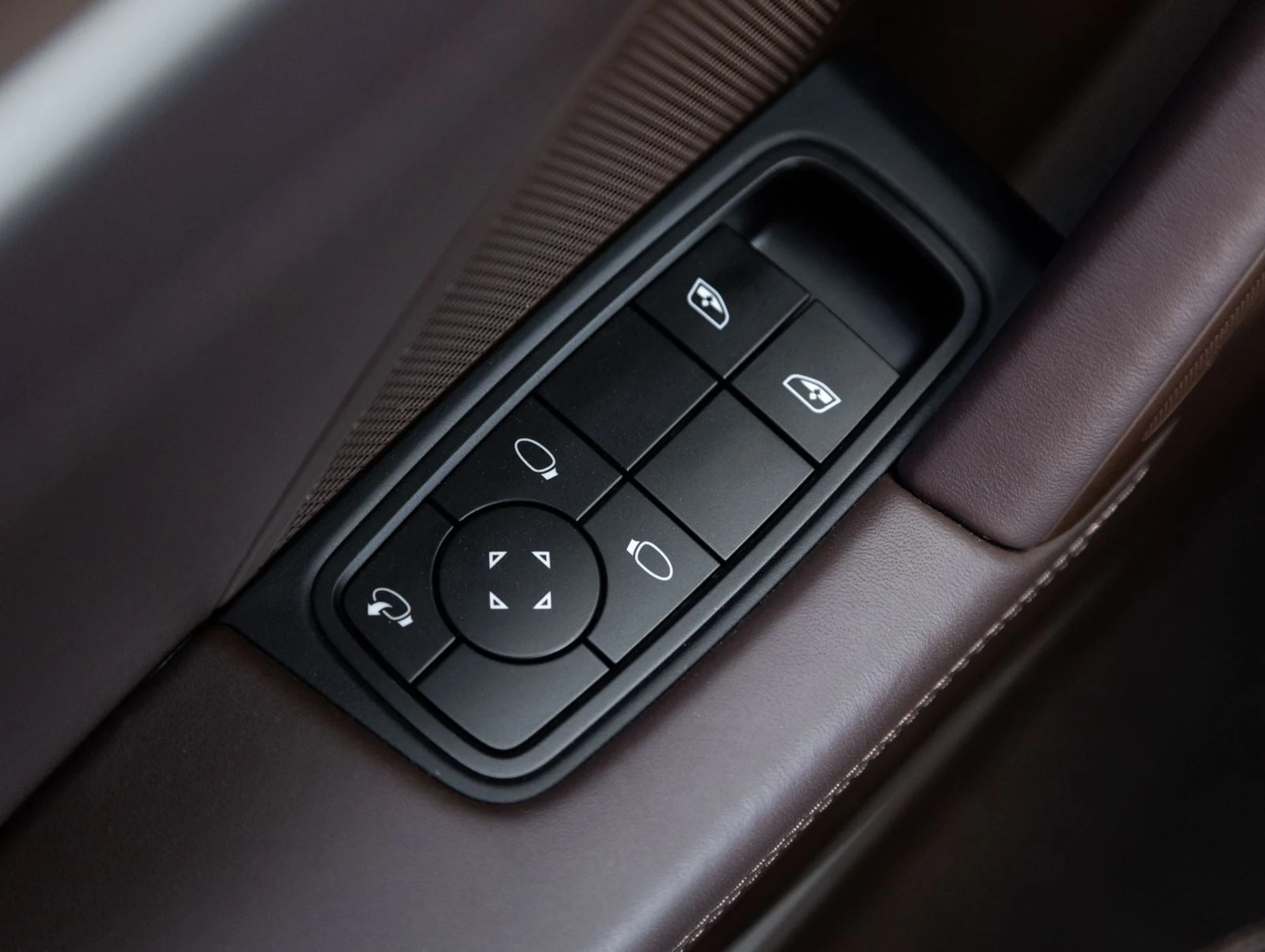 mph018_2450732374_19_f12dd794a4