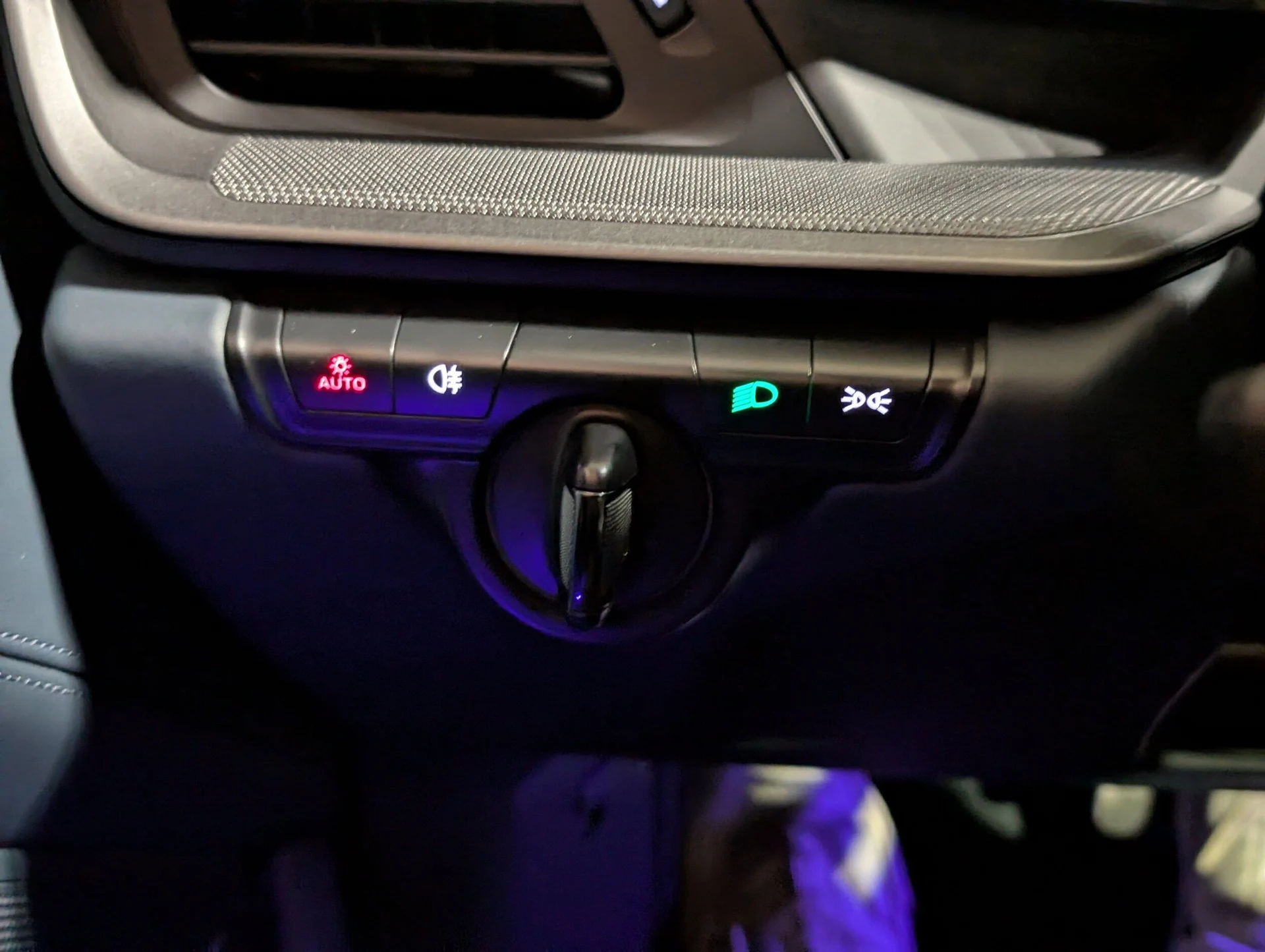 mph018_2452288808_4f2006563df47649d827ef6150618230x_959f2a17d2