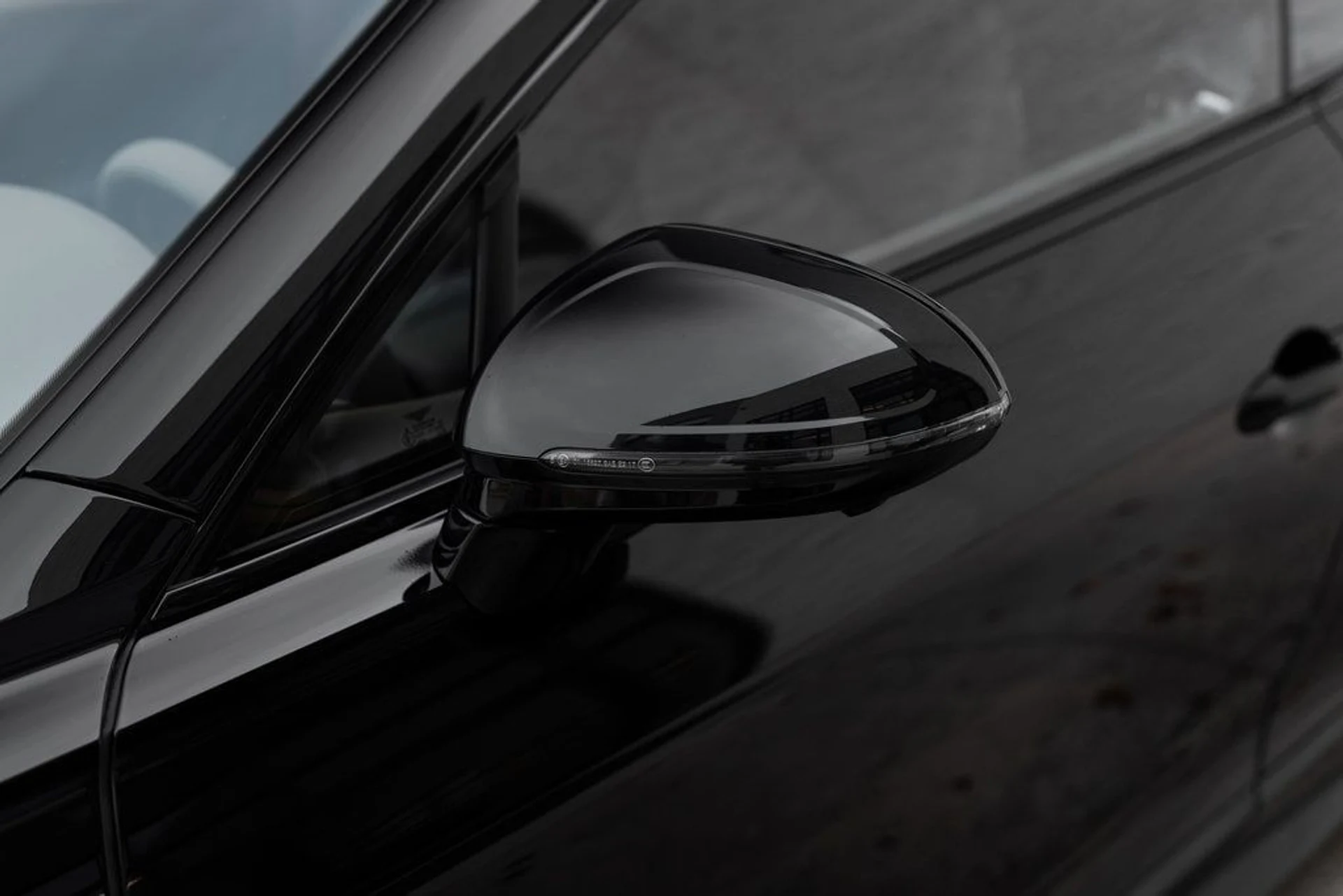 mph018_2458107654_ebe61cf968026f586d447532882667d0x_bd33c3ab8c