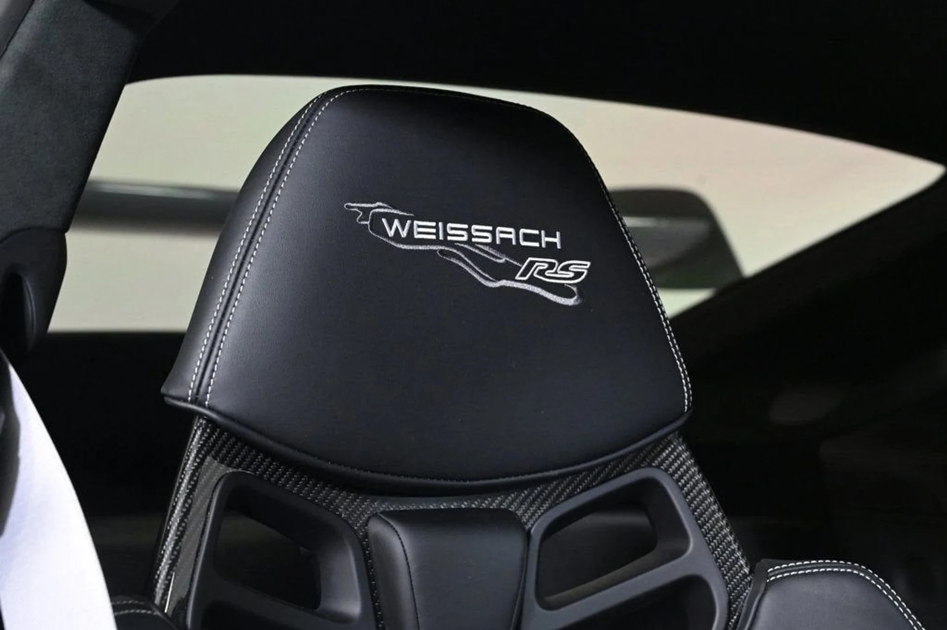 mph018_2463461698_948bc543a80f426b8be14bb941ca8f2e_f011ba47f3