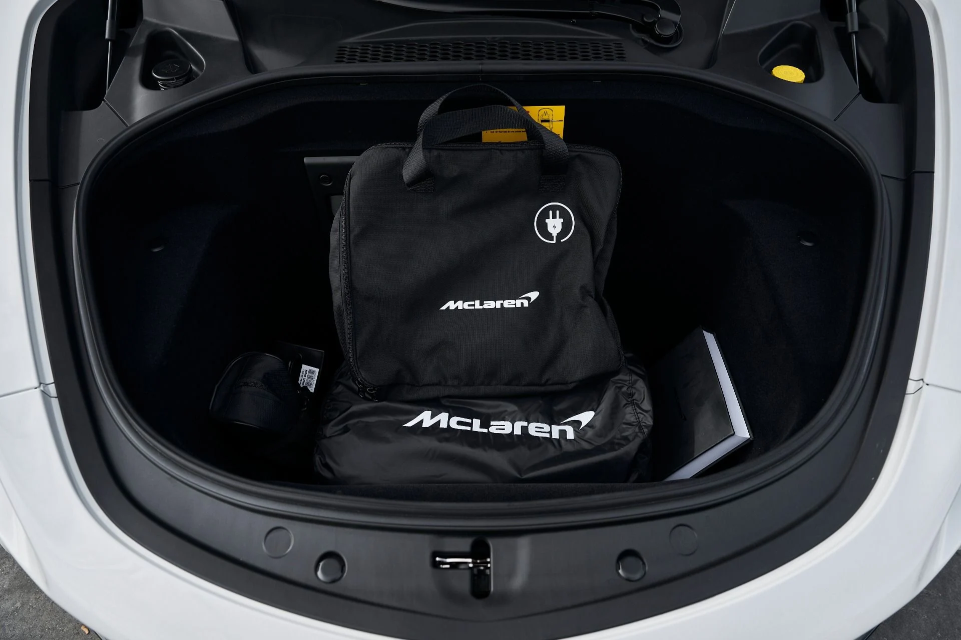 mph018_2475542354_Used_2025_Mc_Laren_Artura_1769221472_a027c792e2