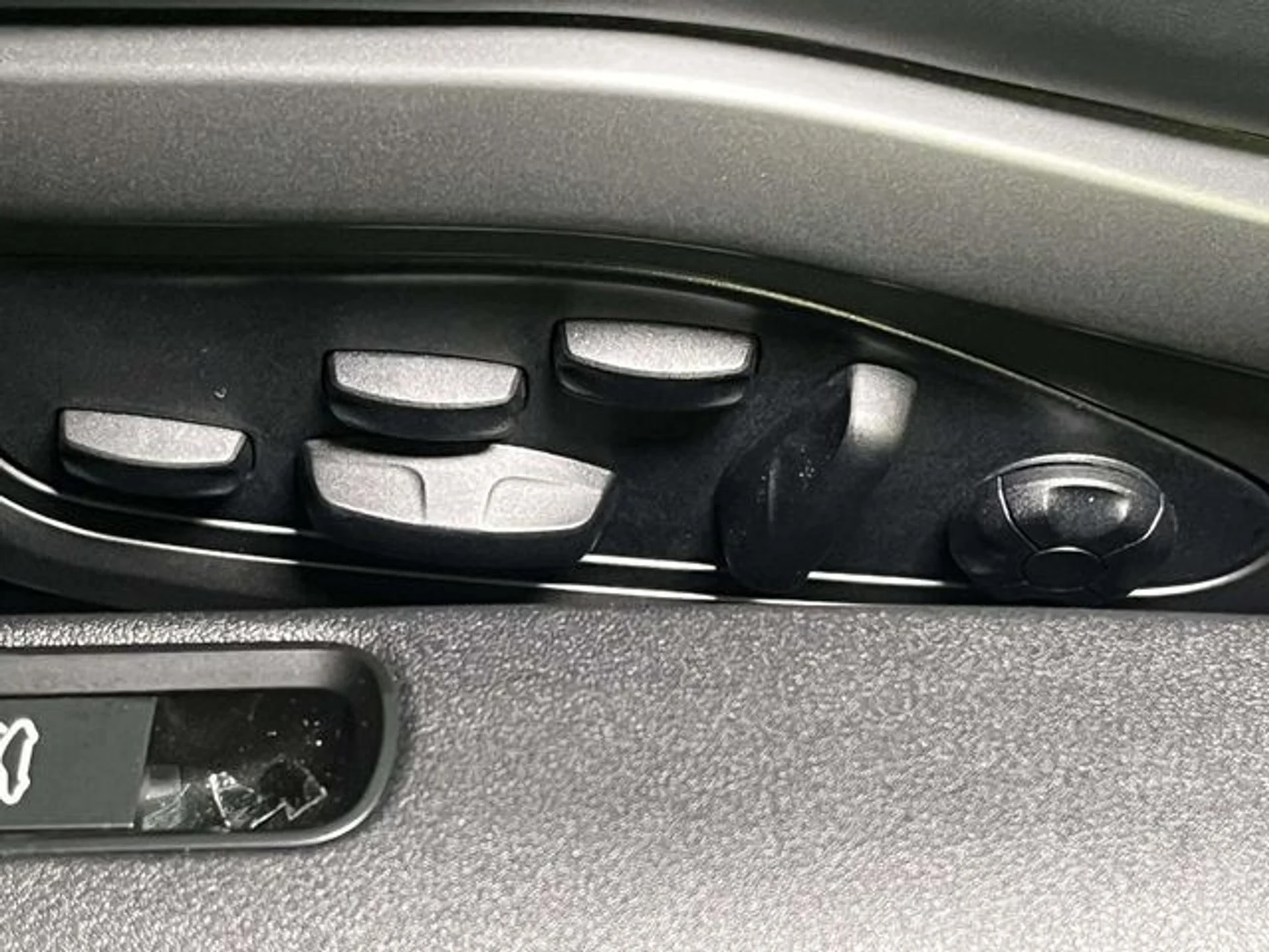 mph018_2480421199_5f884d8a4d5f8d819954438ba1763df0x_5261e5f597