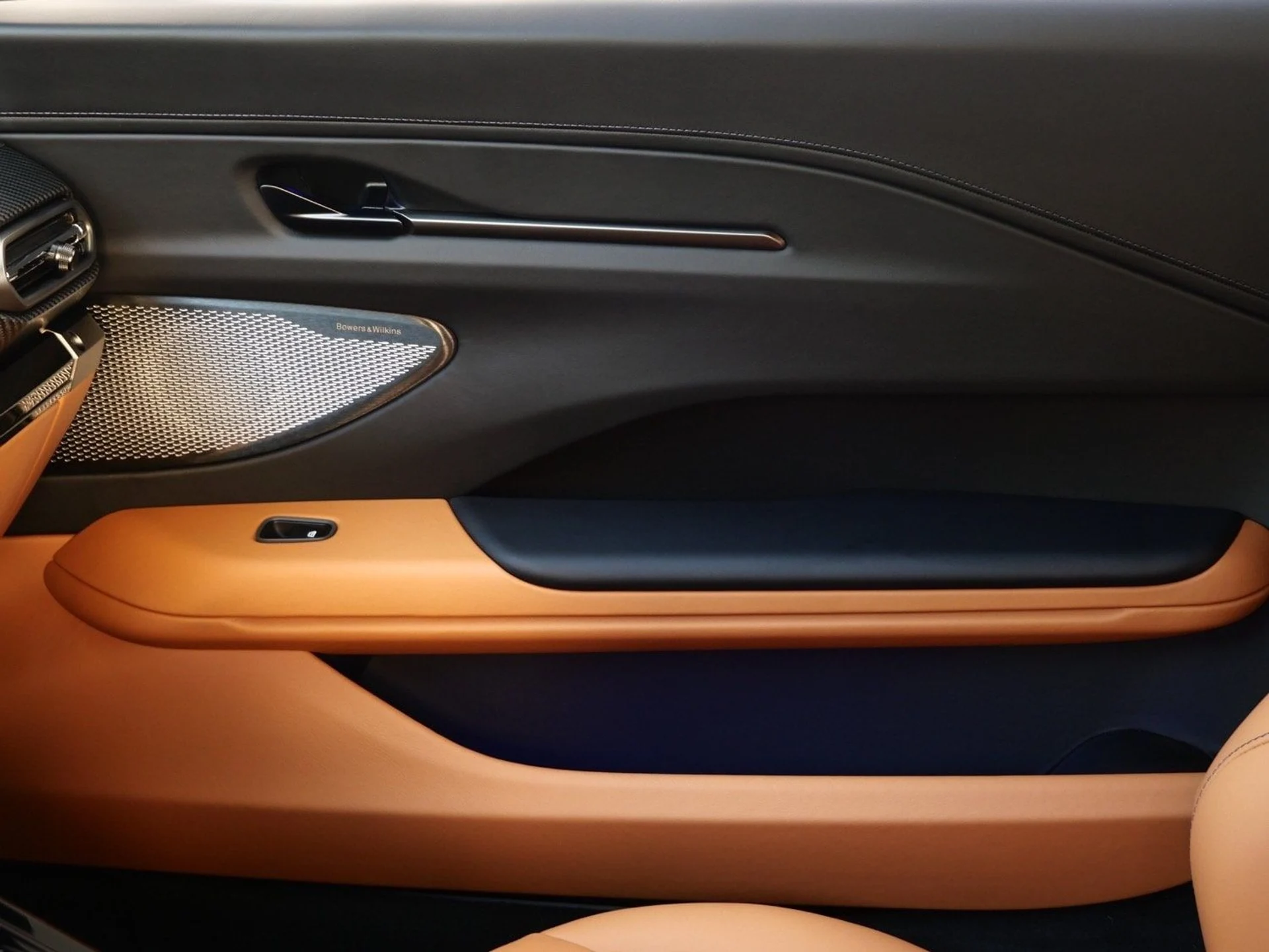 mph018_248054487_7563e70c30e4f15aad11b0ffcfb3582bx_2025a2aecb