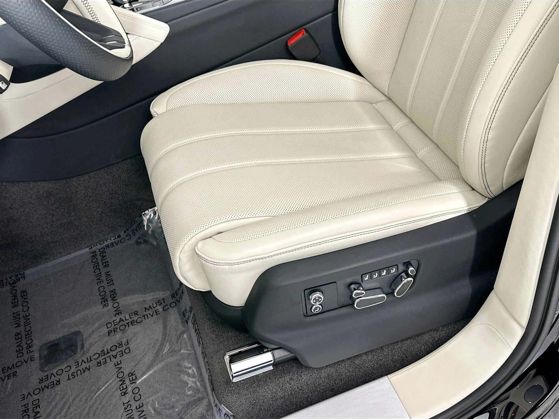 mph018_2480749624_19_e0a53606a2