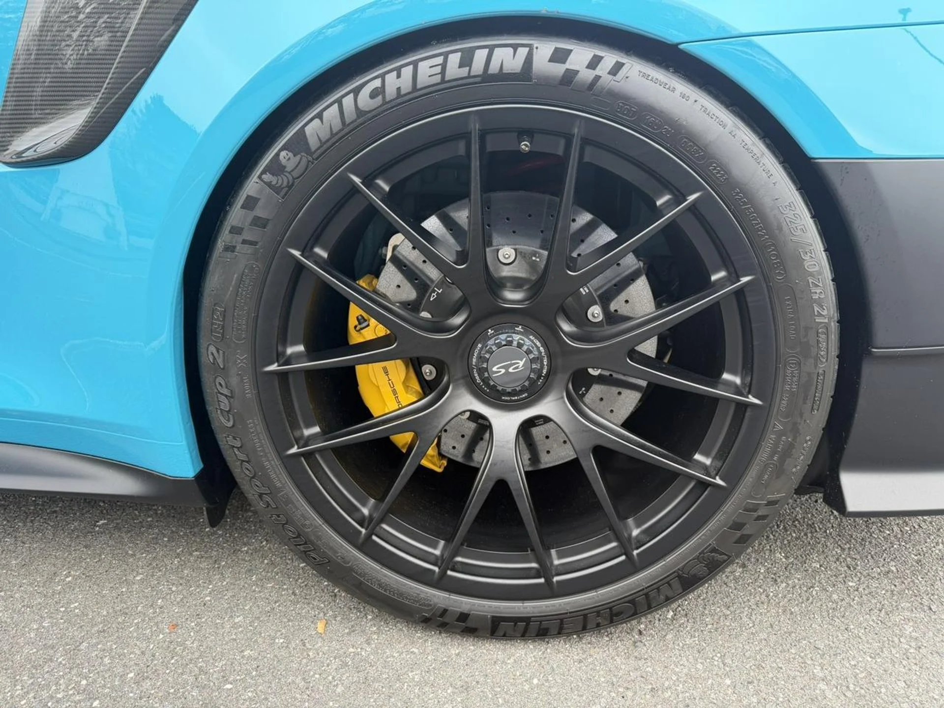 mph018_2481760071_72a0140280c94b4e86eb4d70aa2dc076_eacc142449