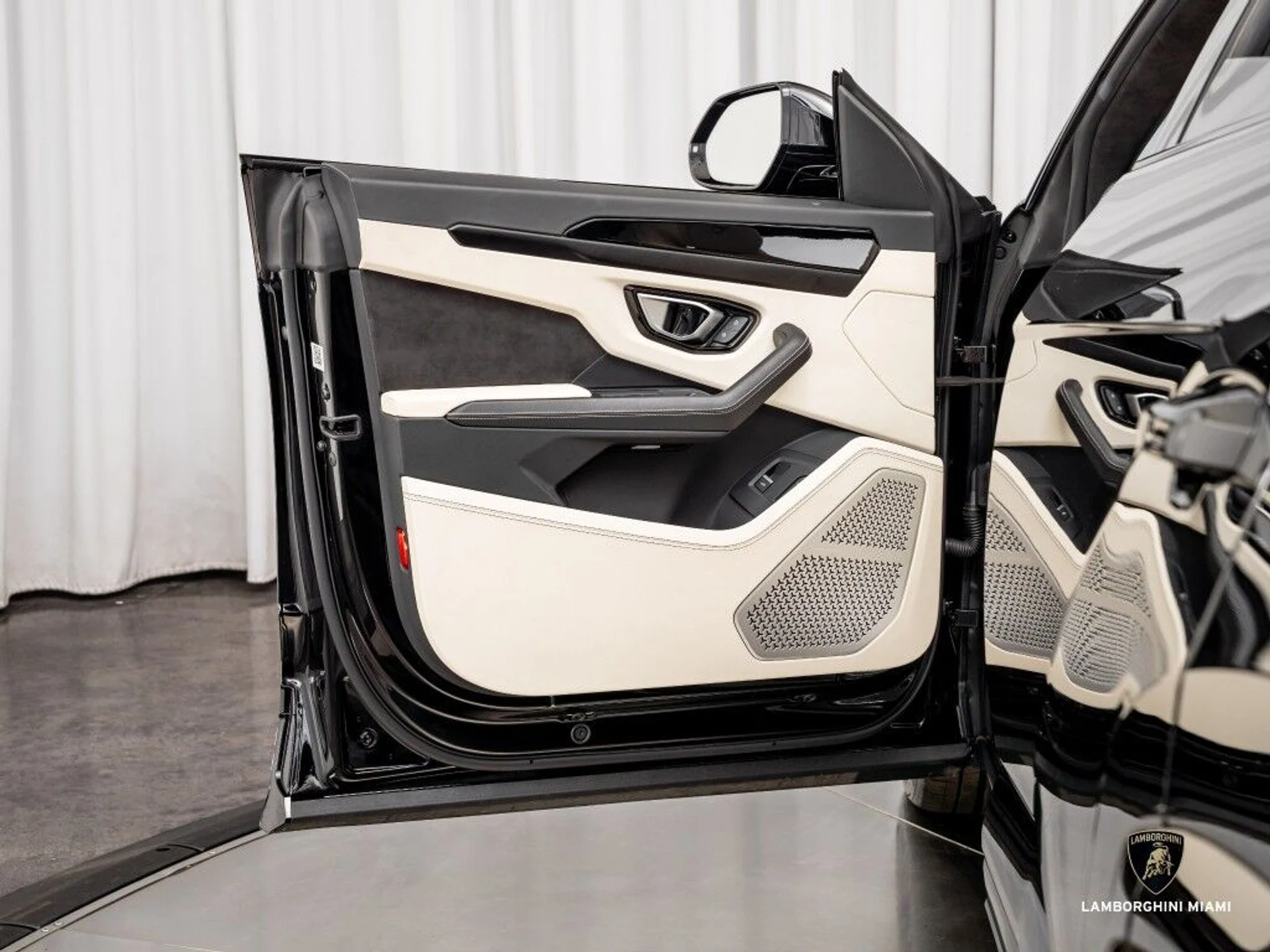 mph018_2482057802_22df2bbadbee65464891f1f6b63456d5_df8a553137