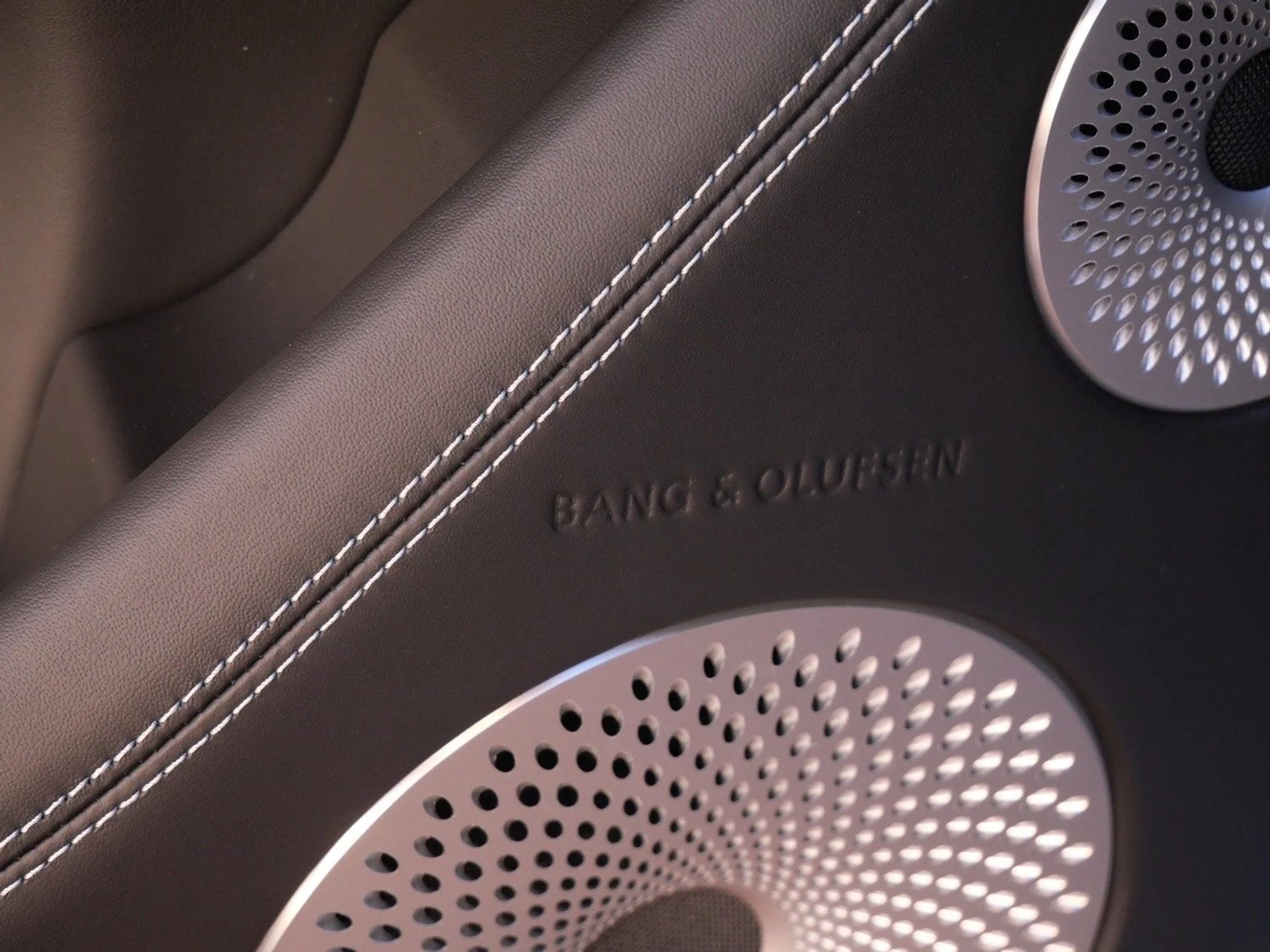 mph018_2482186511_3b470c43df79e9ea8bd7e66b61a3c370x_fd8b706667