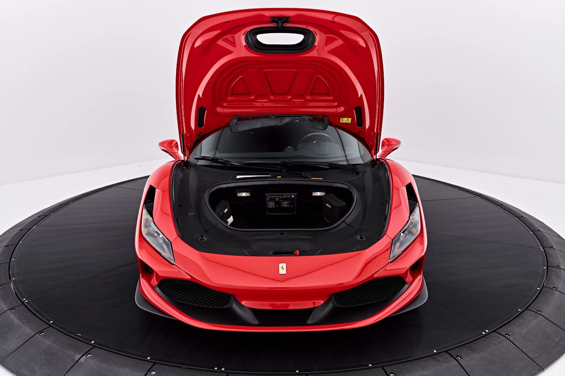 mph018_2483019247_Used_2020_Ferrari_F8_Tributo_Base_1787788400_6844662dd2