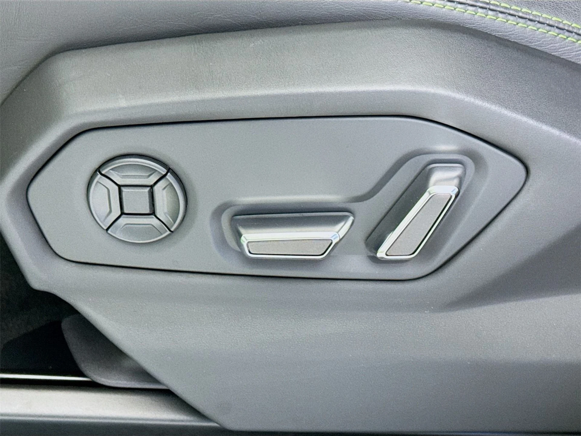 mph018_2485920970_477efe4ffcae692b36408b59b7f4ee22x_8ad9881125