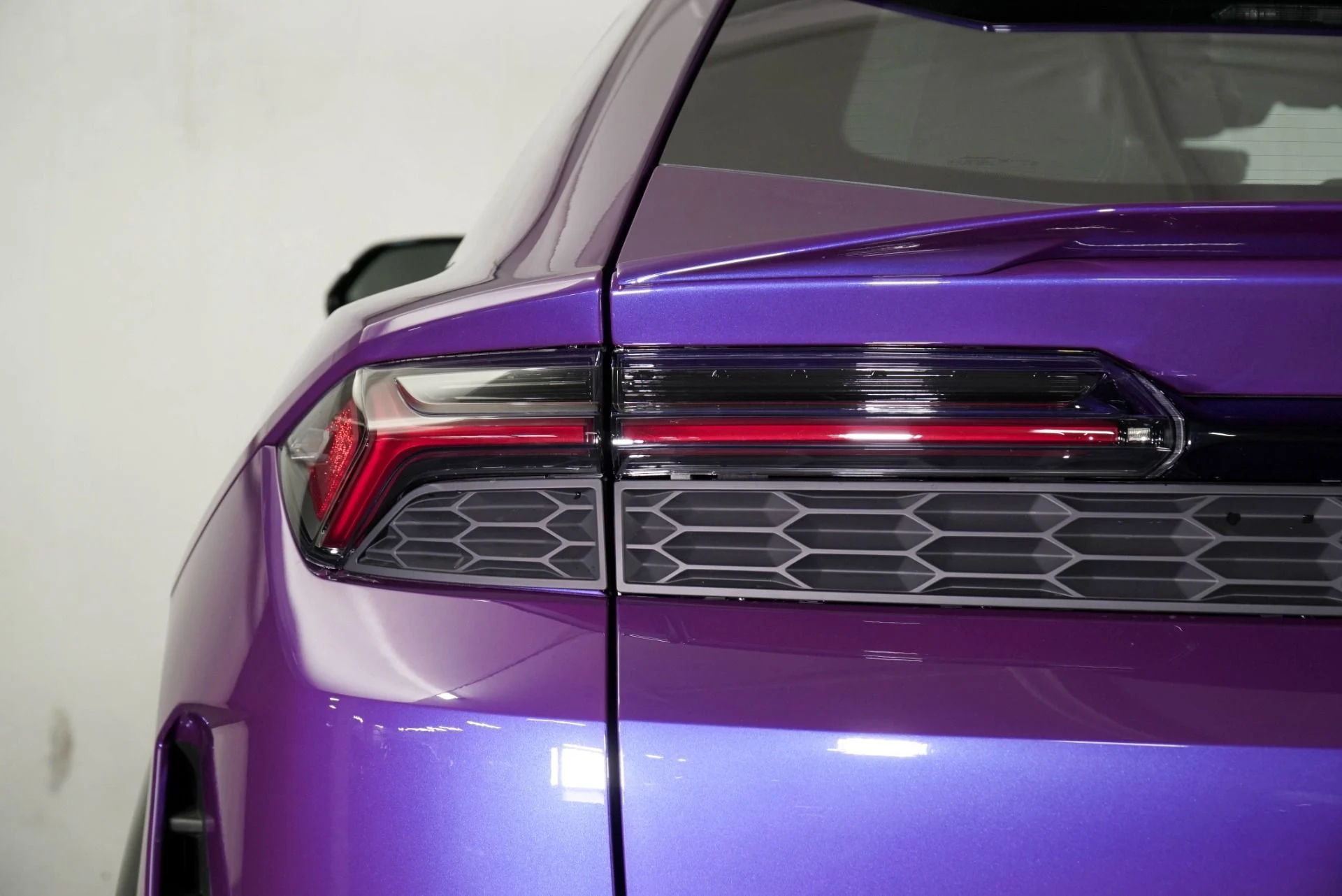 mph018_2486699500_New_2025_Lamborghini_Urus_SE_1772563707_1315629a65