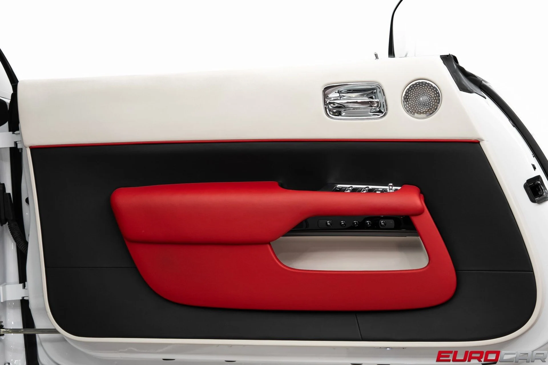 mph018_2490801384_image_19_c411959e57