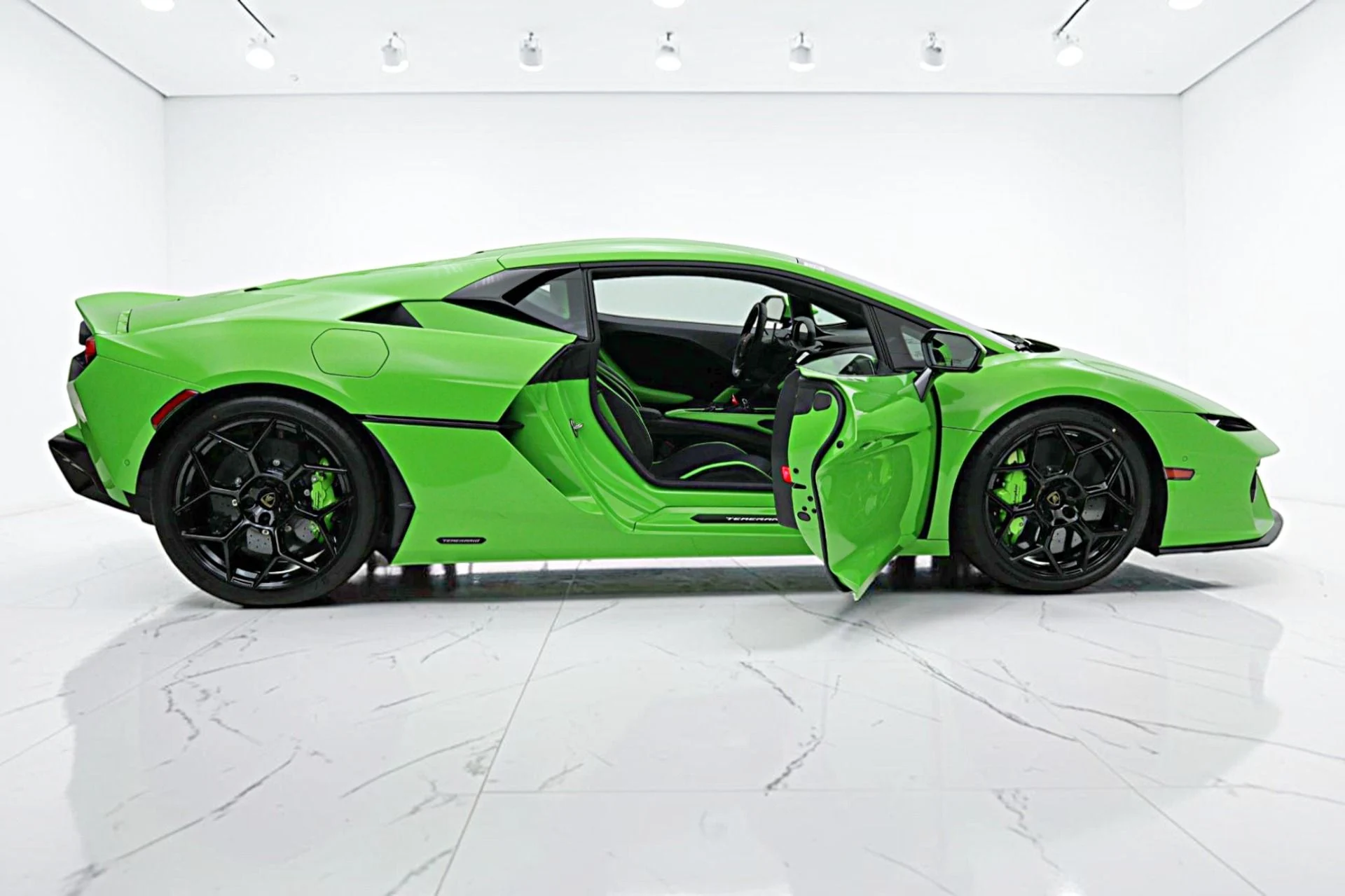 mph018_2507473342_New_2026_Lamborghini_Temerario_2b9aa60e3d