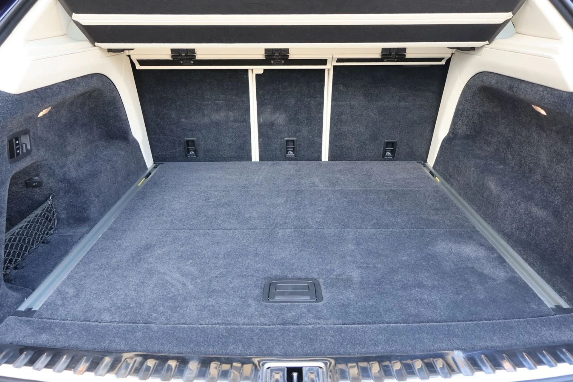 mph018_2509404264_19_49e35f94f8