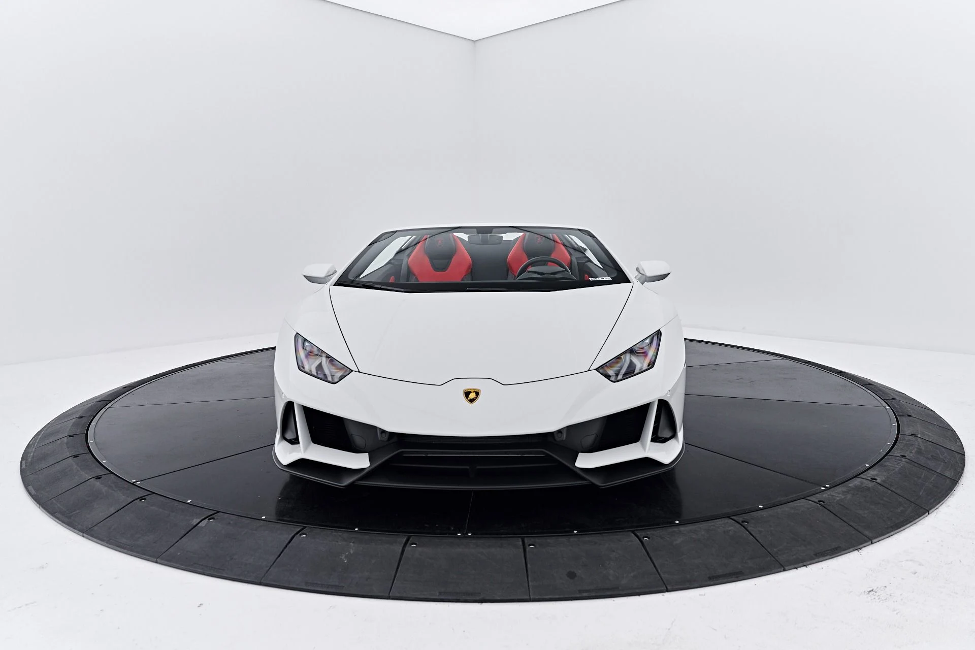 mph018_2511930043_Used_2024_Lamborghini_Huracan_EVO_Base_1791337082_1f623757b9