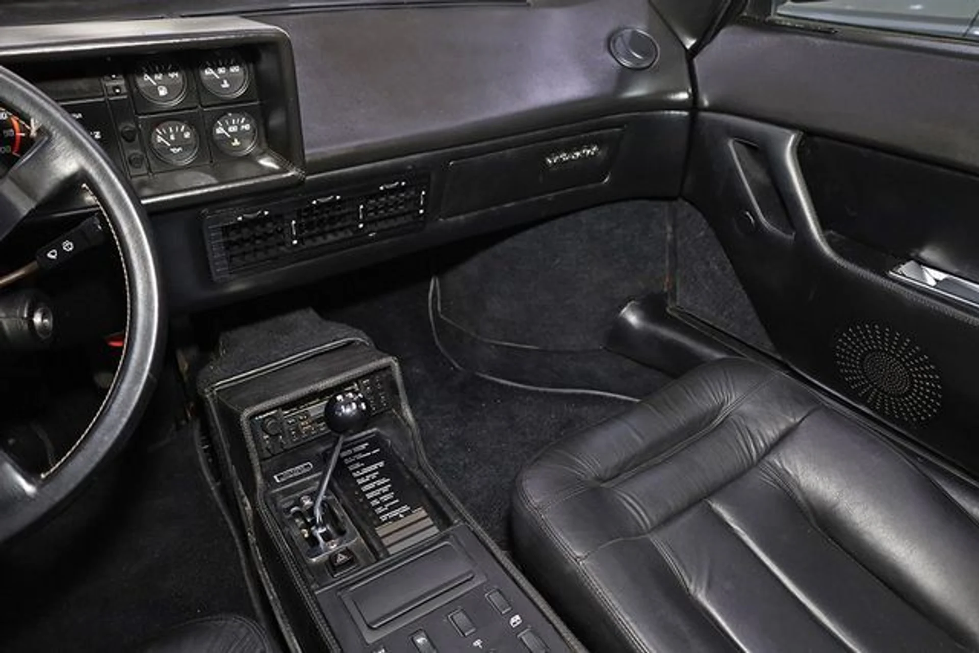 mph018_2512229171_used_1985_ferrari_mondial_quattrovalvolecabriolet_6305_21342573_23_640_51b533c3ba