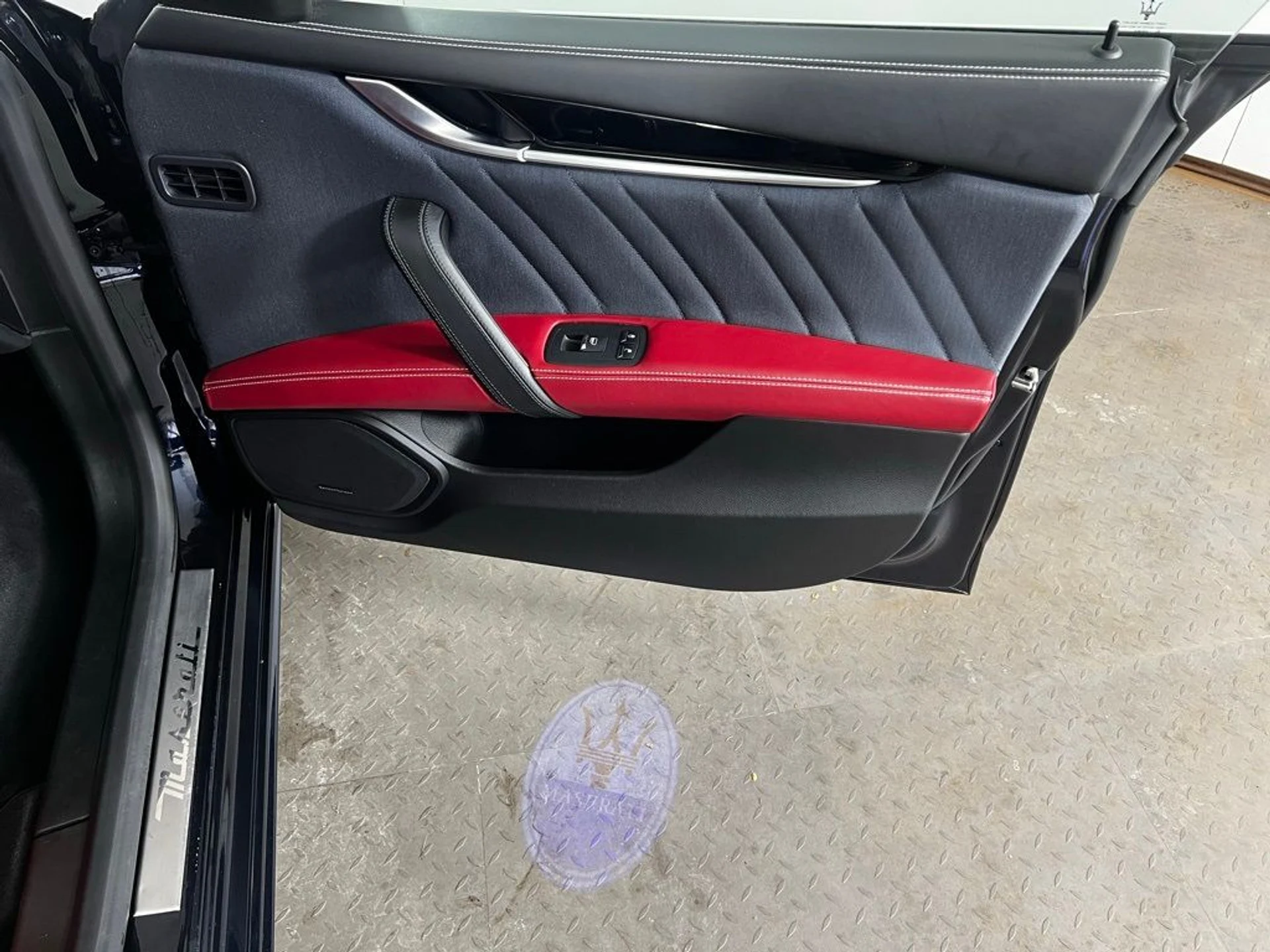 mph018_251695196_21a964635431684b7f74c86d1abe3723_08894161b3