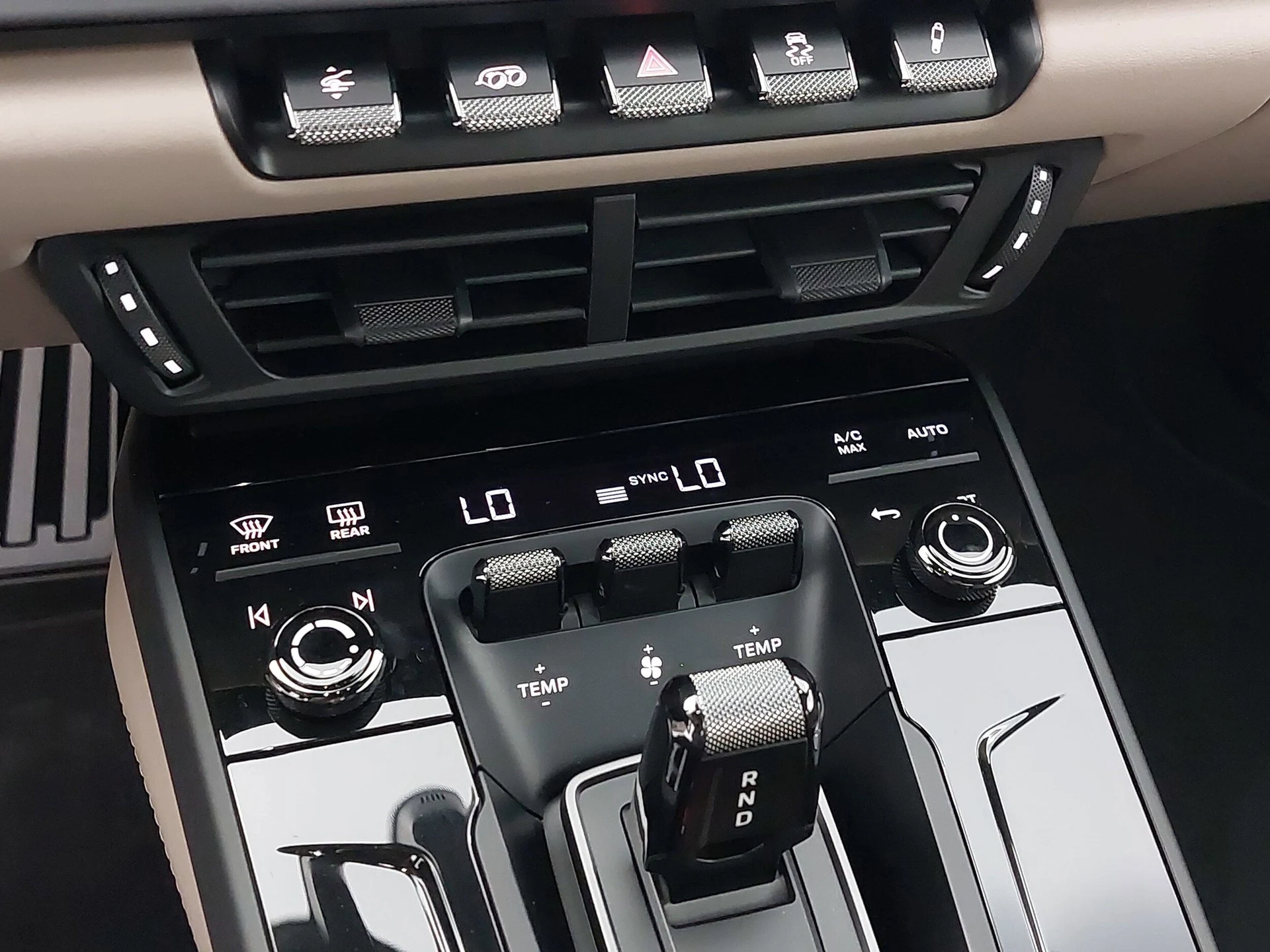 mph018_2519354504_f6b0b85e740d90c5807f8295fd1461cdx_28bfd6b9c3