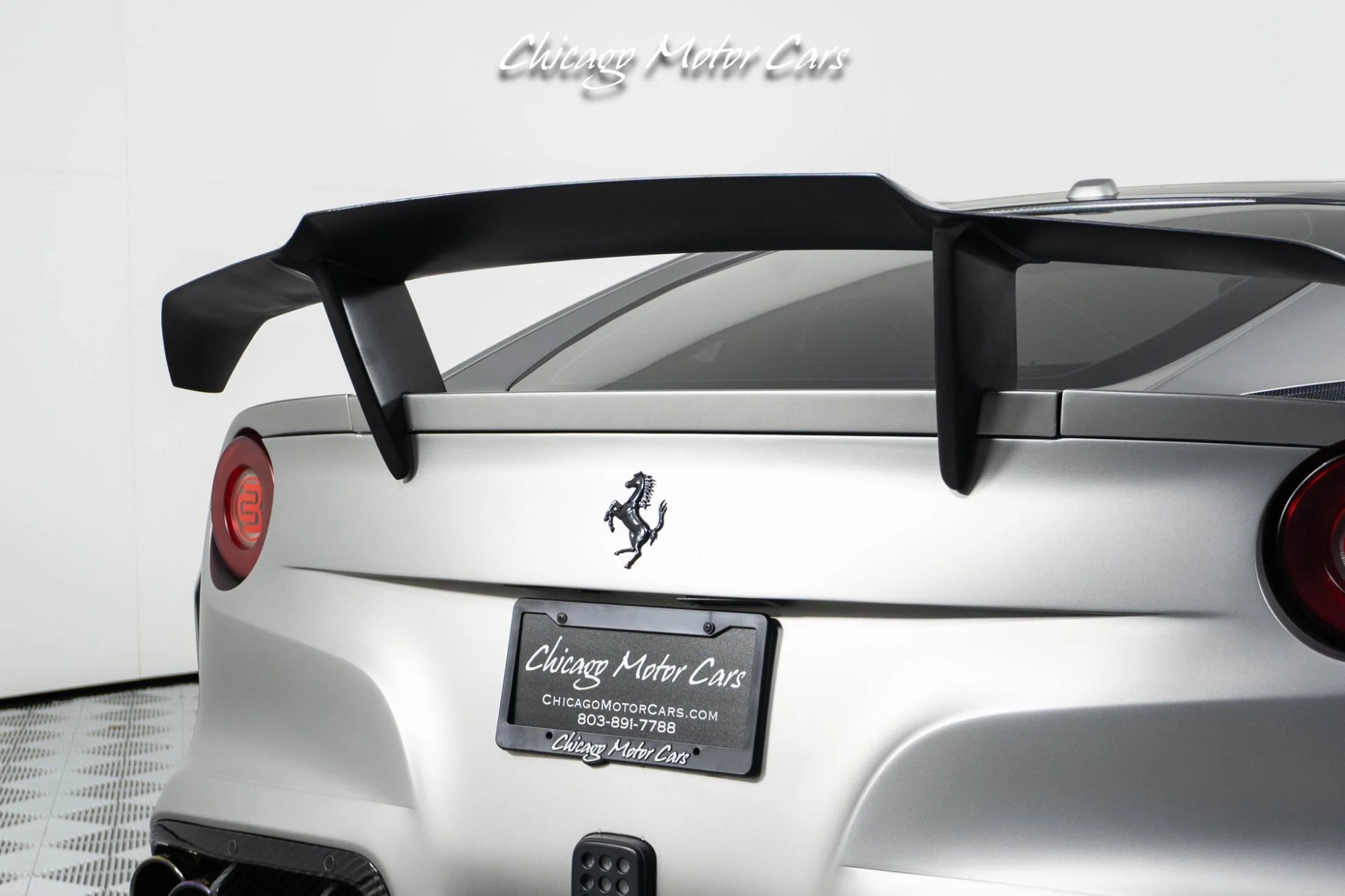 mph018_2520172372_12194_p19_l_6a1edd8173