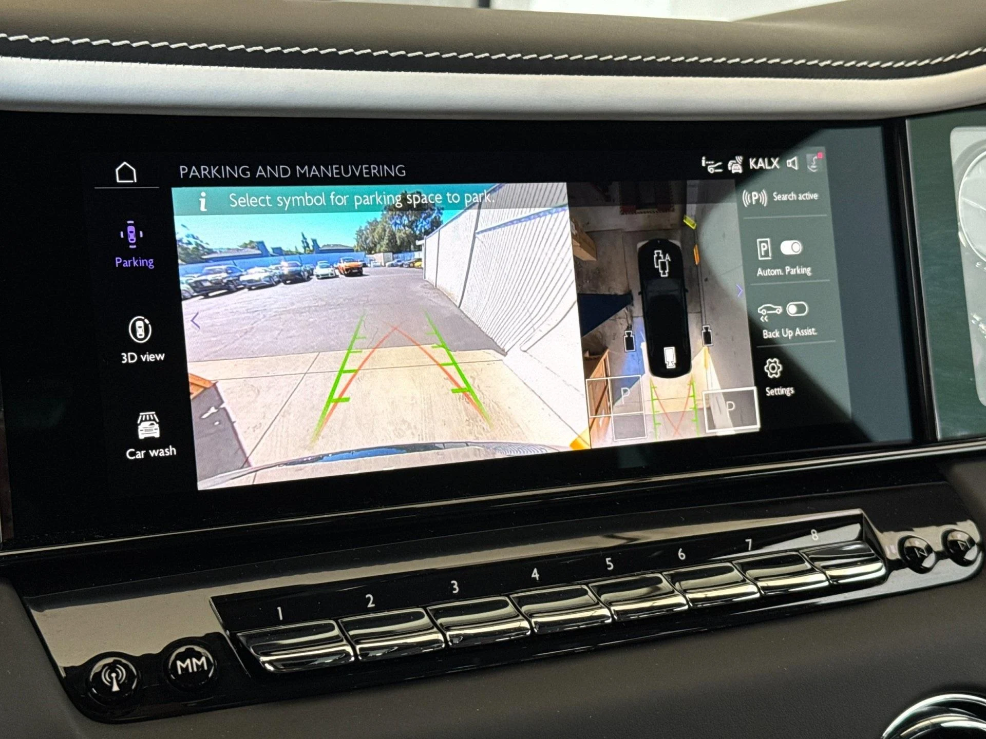 mph018_2534796036_New_2025_Rolls_Royce_Cullinan_Base_1756909328_2251547c8e