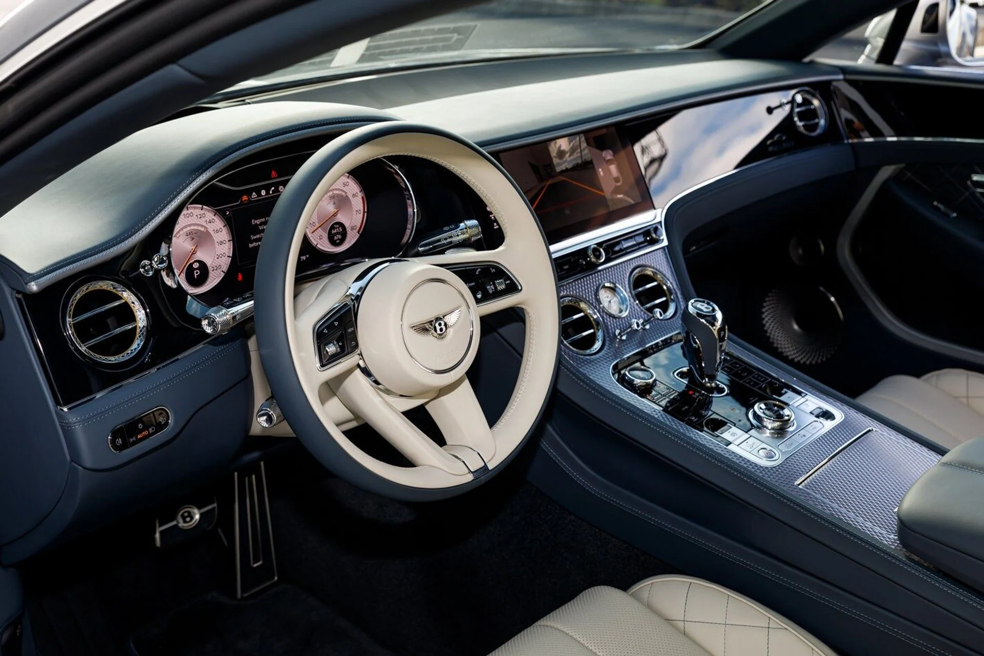 mph018_2535600570_b43faf2bf34a43991ee5425da6334052x_e5c8f51e1b