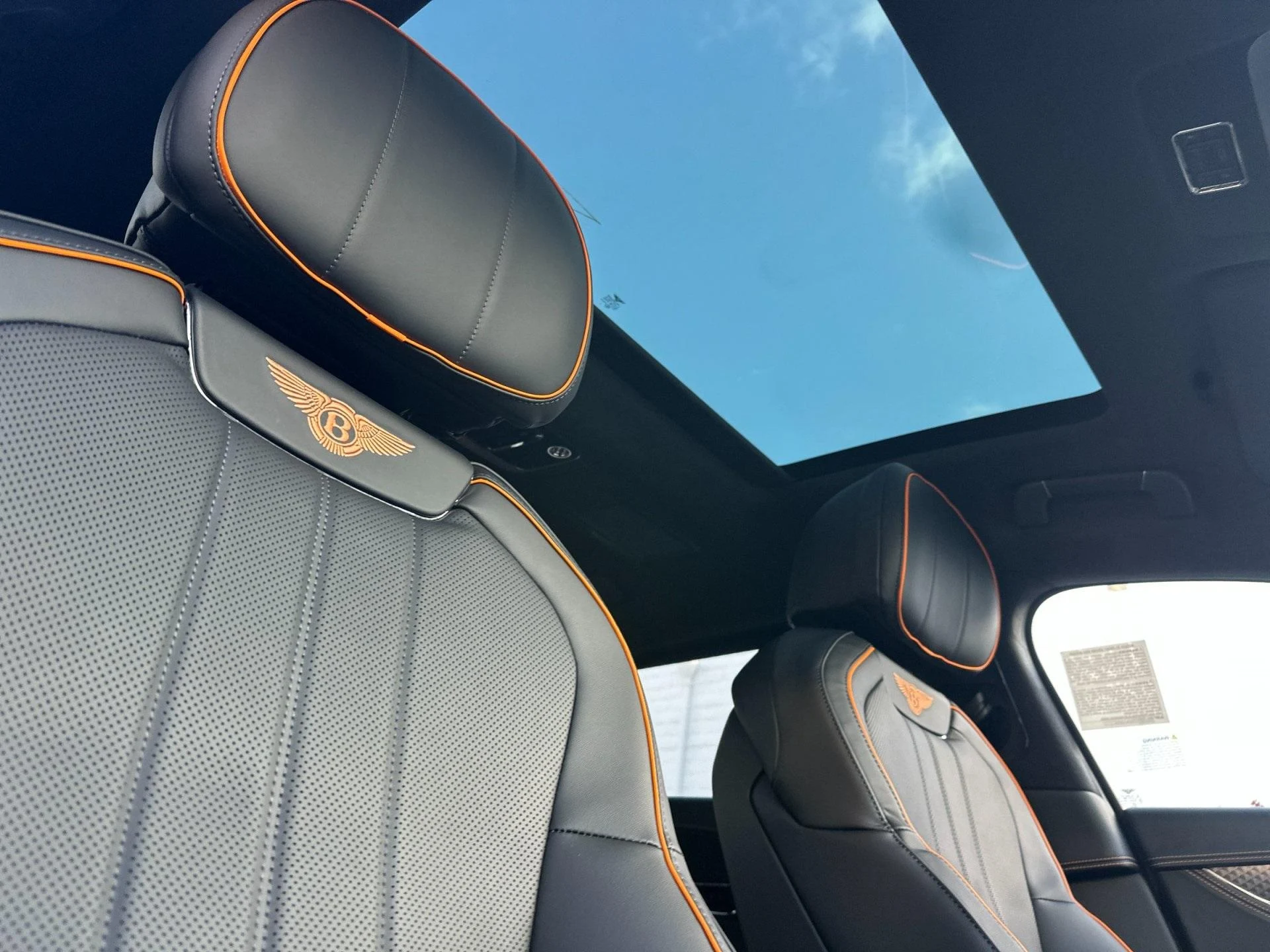 mph018_2538885780_New_2026_Bentley_Flying_Spur_1771602776_78385d6f92