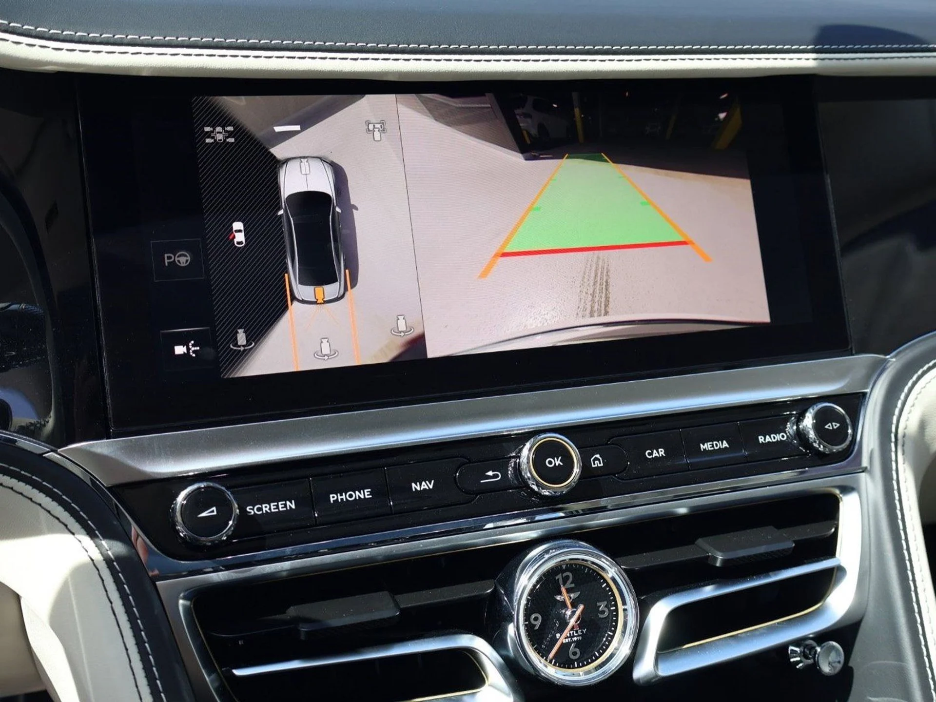 mph018_254657804_60ecce7050d2ff01b42088b7b5e8e748x_37bf21751b