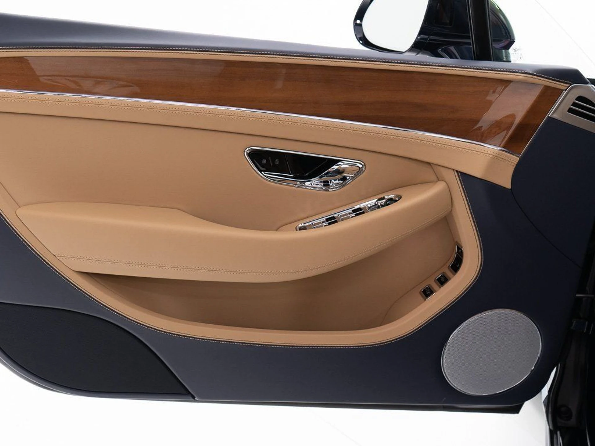 mph018_2549176971_64aec01ed52aaf14db9aab18fbfe81c3_d35b0ee6ec