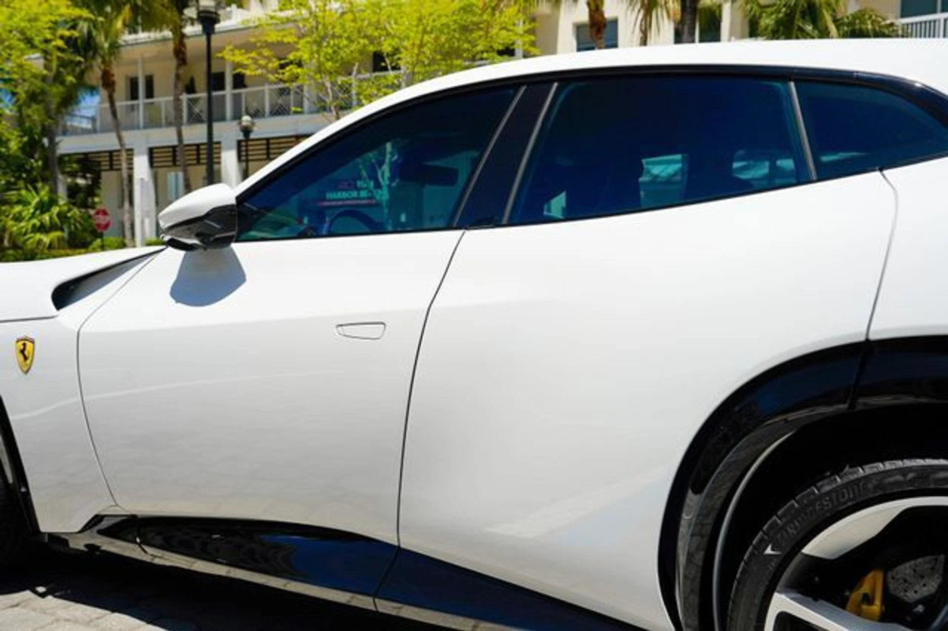 mph018_2552889971_23015679_19_adda728d67