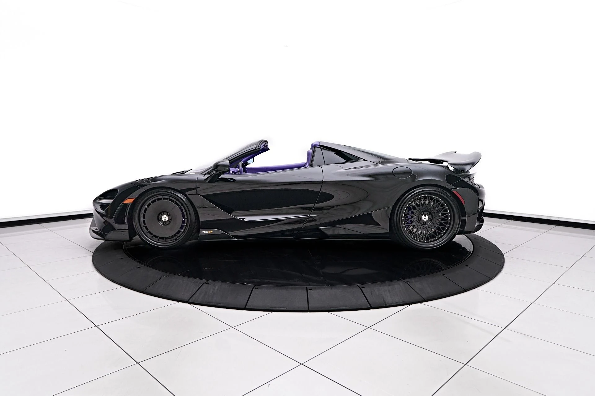 mph018_2566280227_Used_2022_Mc_Laren_765_LT_Base_1753480618_5a2ea2b11f