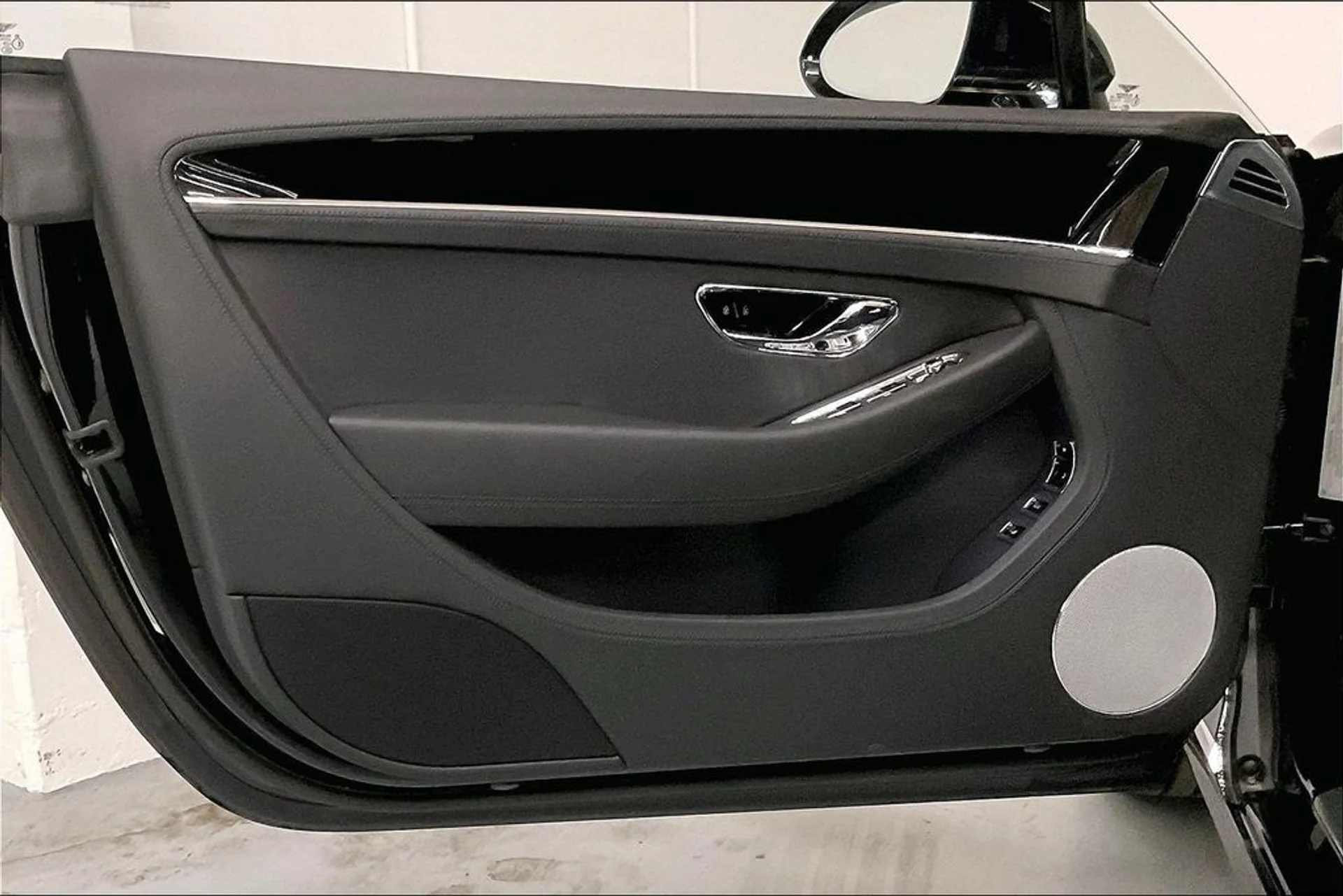 mph018_2566805807_6024f903329a3bc8d8d92b8207f36be7x_11af578a81