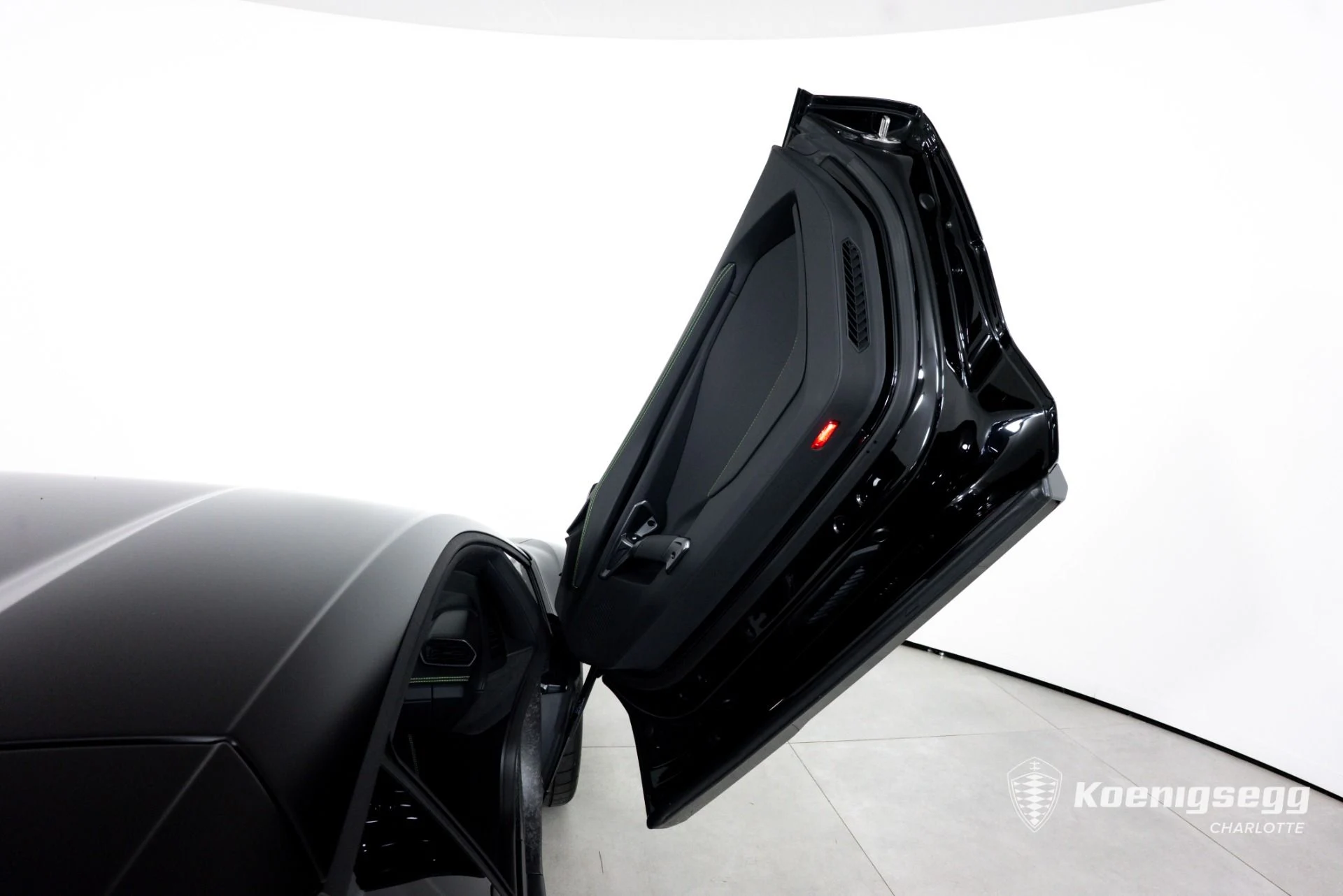 mph018_2574477027_Used_2024_Lamborghini_Revuelto_1783439932_b611a6a202