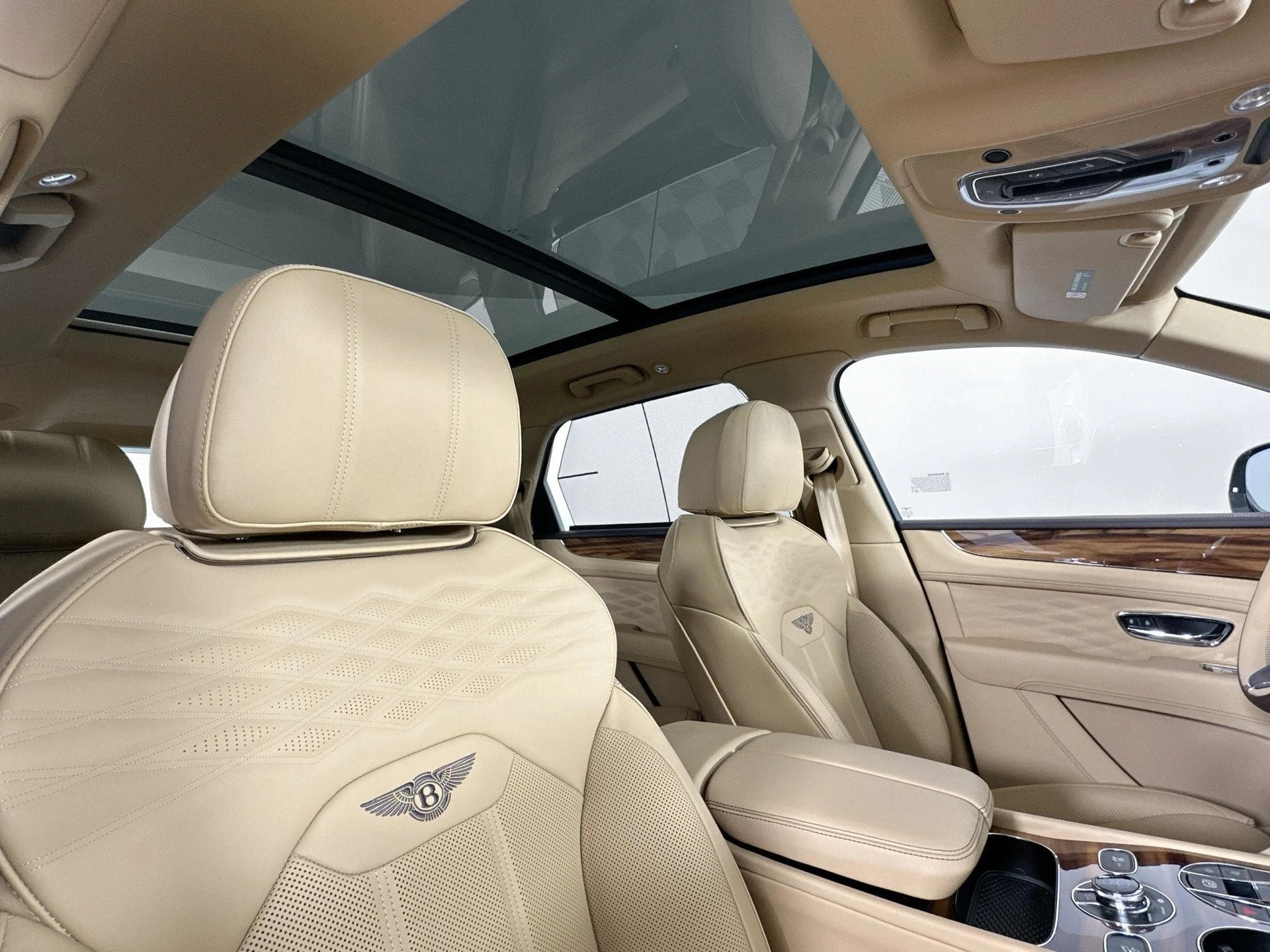 mph018_2577927102_19_75fb67997a