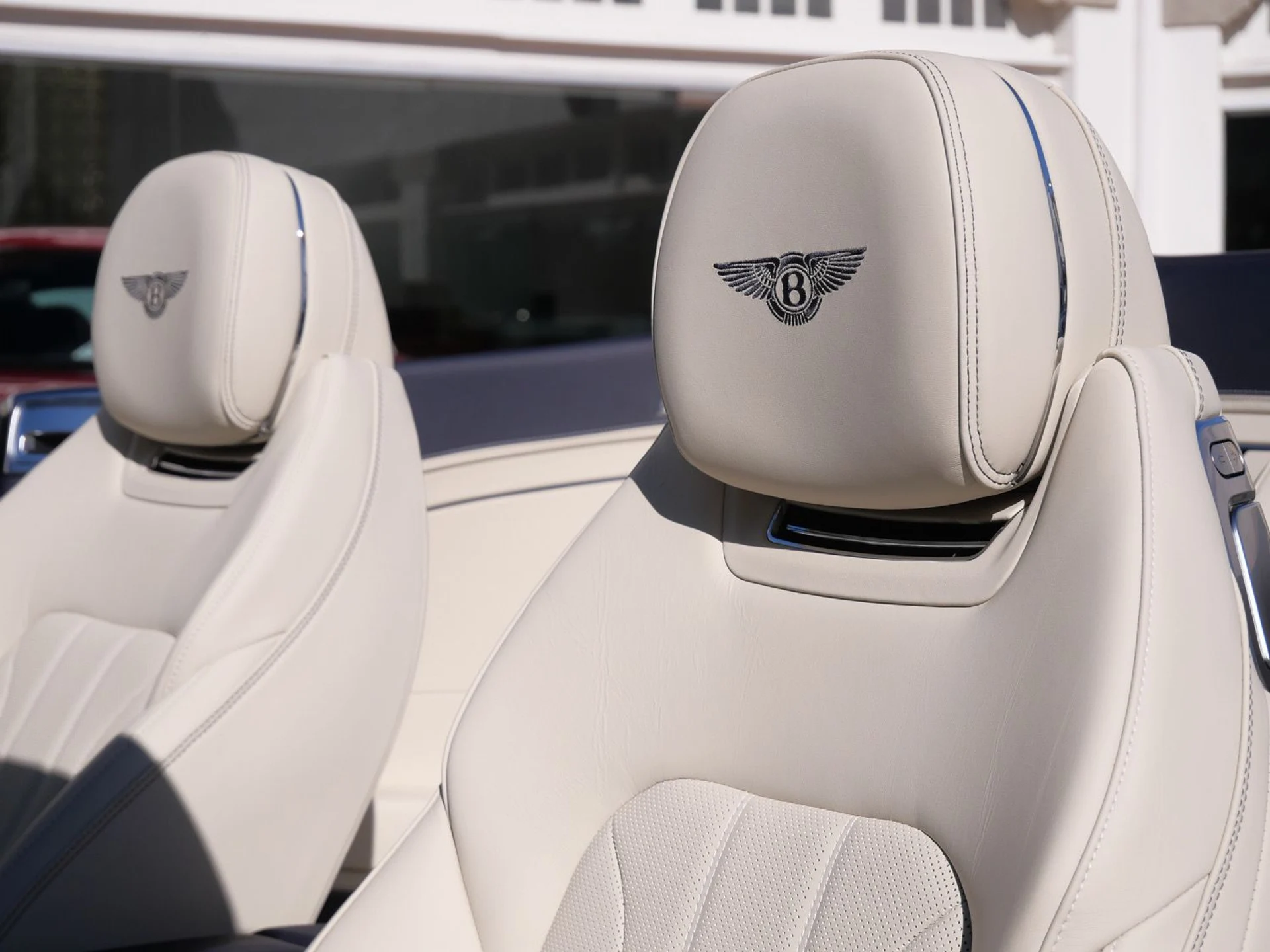 mph018_2581270142_b0c0144f35c0a62b489fa838b07fd6b8x_d35777ed44