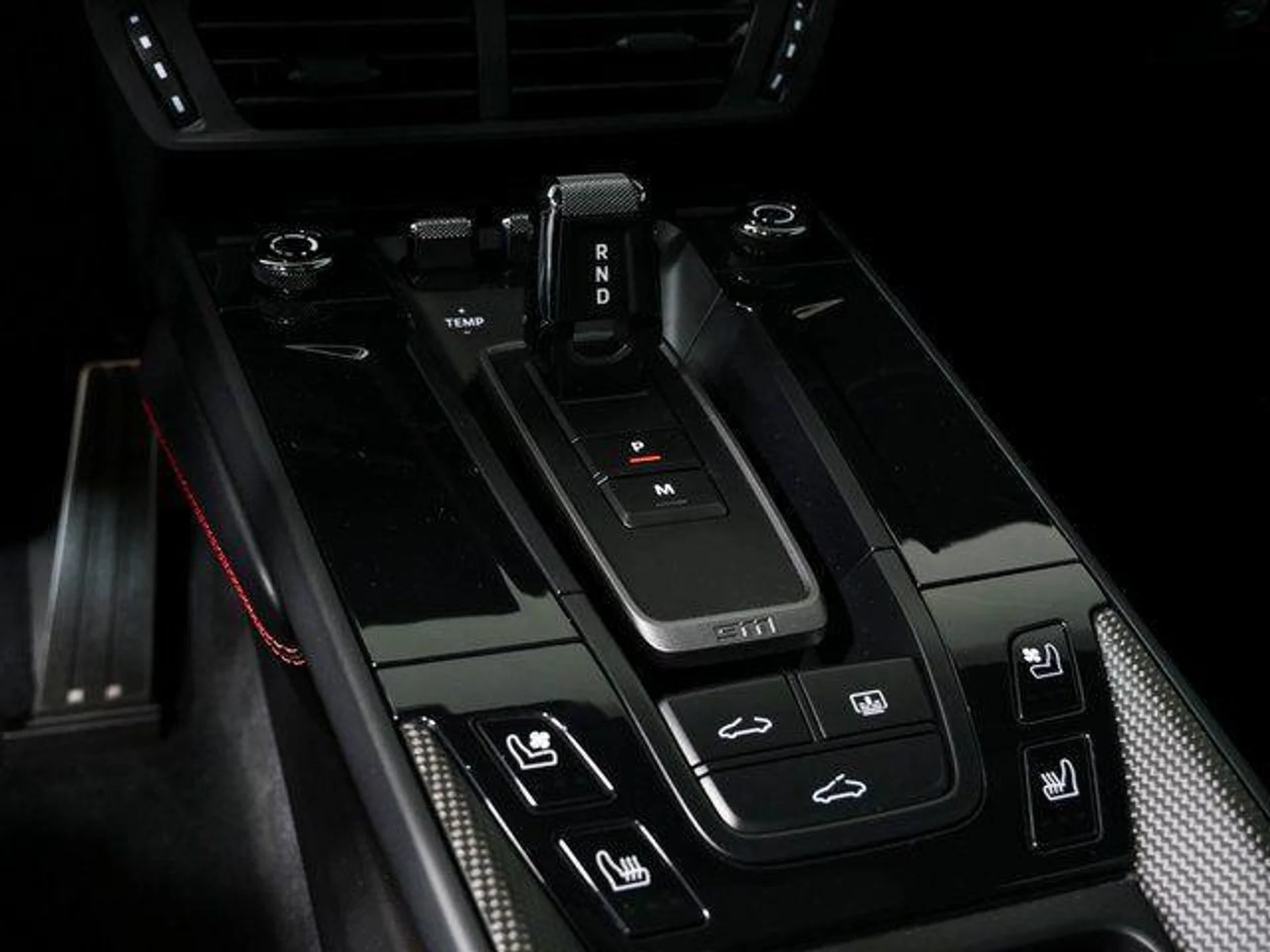 mph018_258501077_ku_Ssgio_O3cku2_Bk_Ut_B_y_Tch_ME_As_abd5edc7ca