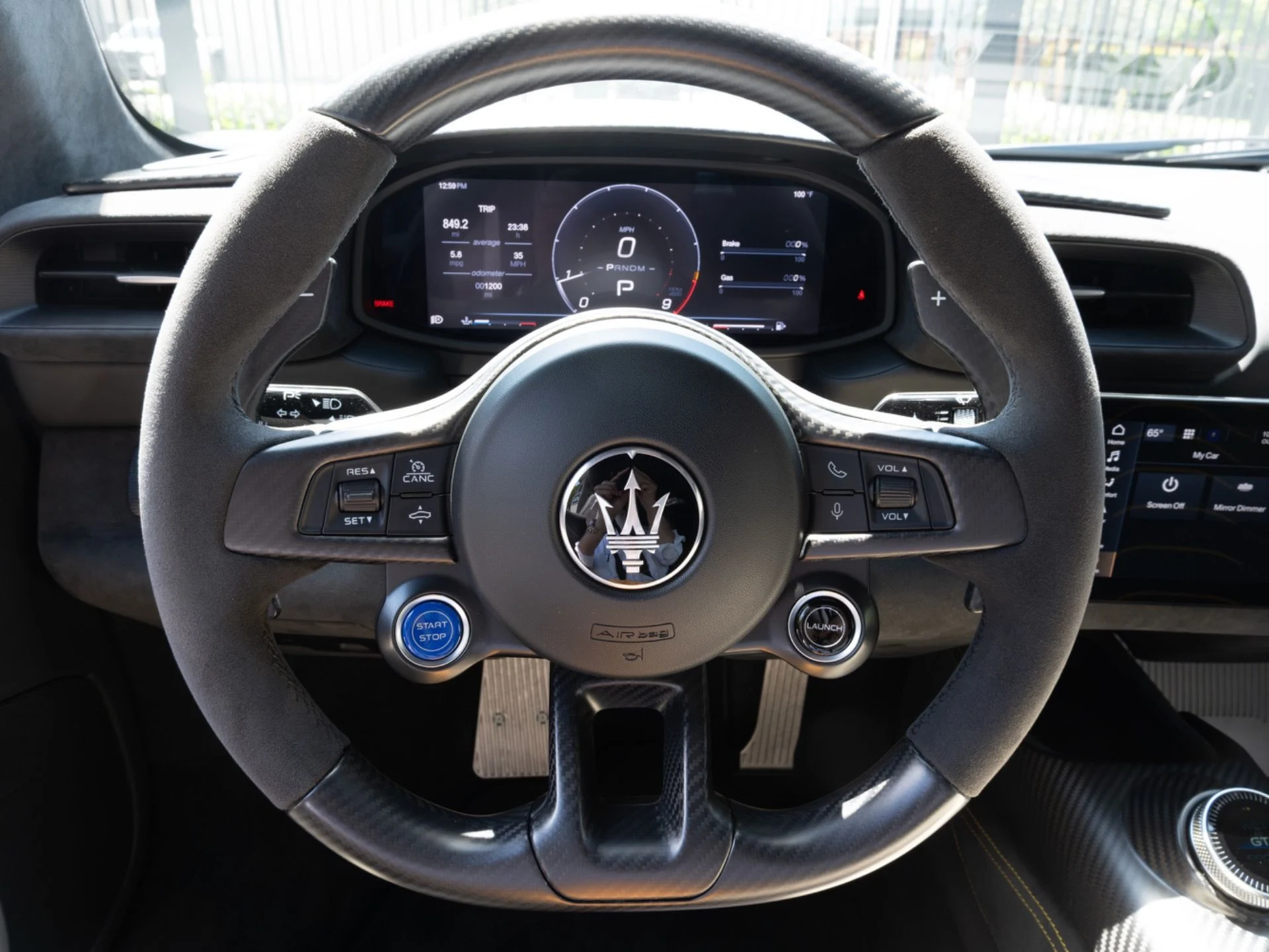 mph018_2586446240_Used_2023_Maserati_MC_20_1774904486_df01e2c8ca