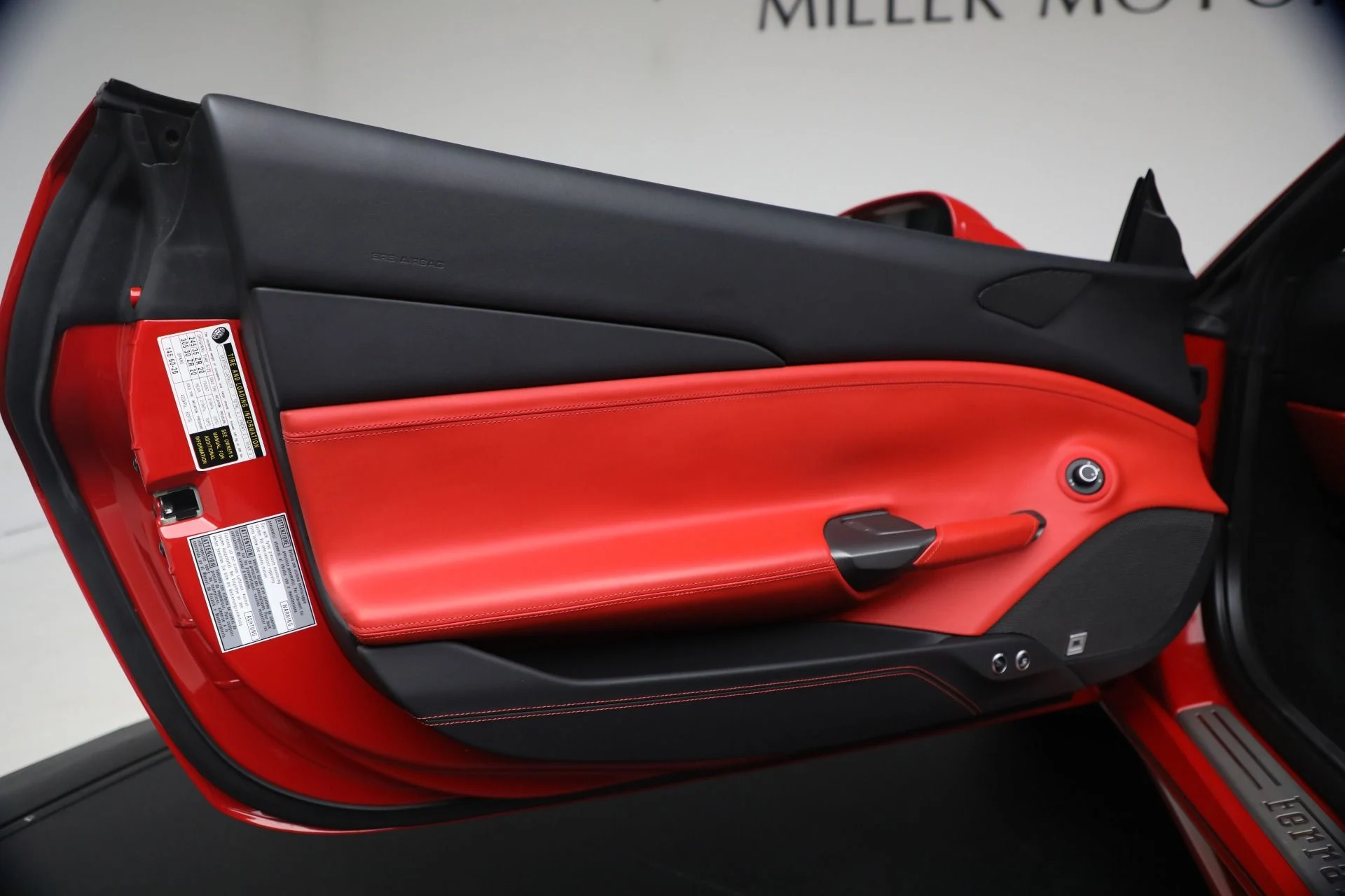 mph018_2589352982_Used_2019_Ferrari_488_Spider_1792598381_2fc137d18d