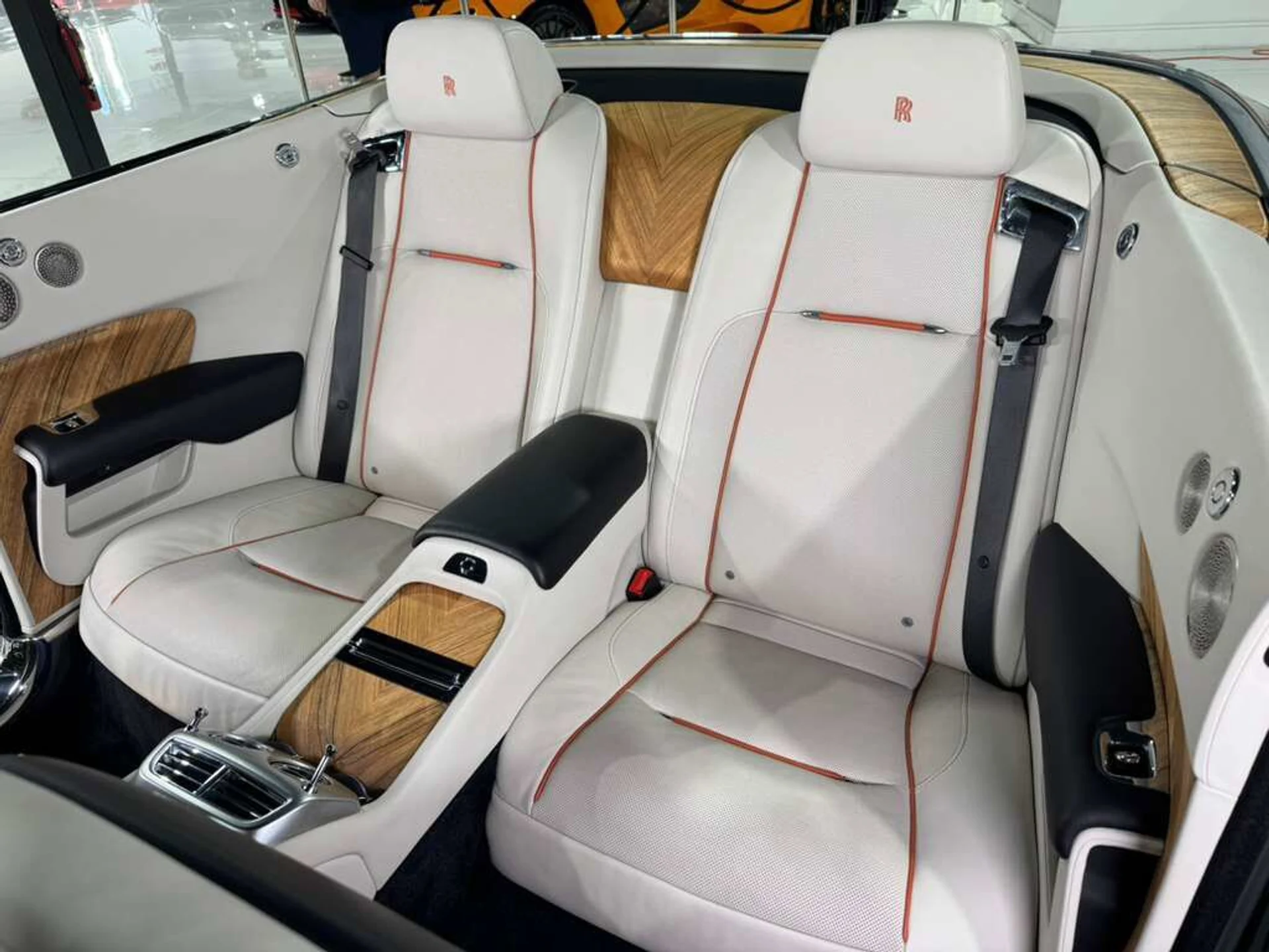 mph018_2594459658_cbf0e7e35da0671751f202b42e3f0e66_60c94e508e