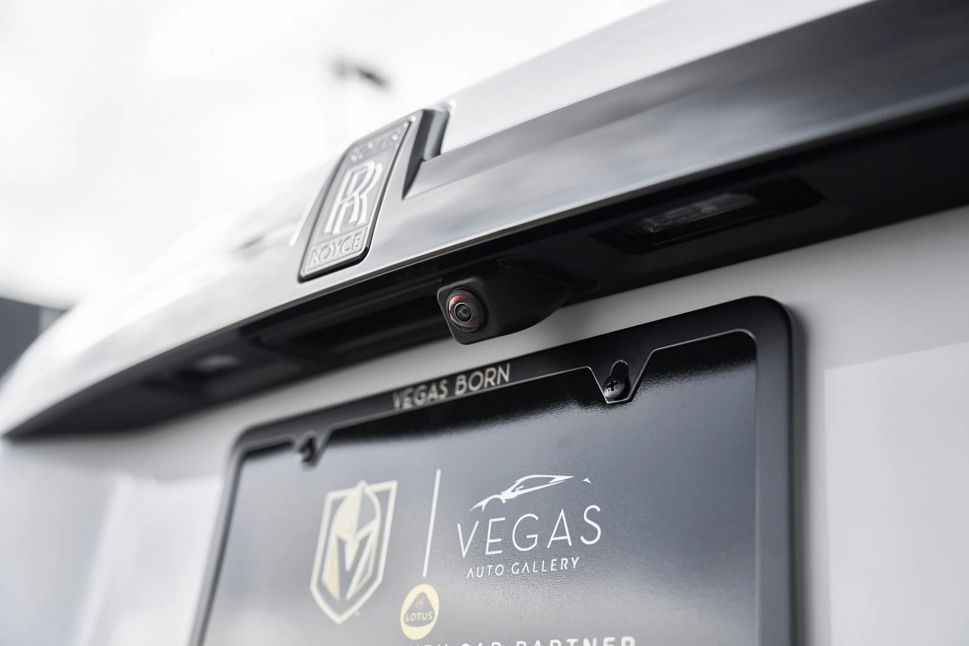 mph018_2596453534_Used_2025_Rolls_Royce_Ghost_Black_Badge_1763167764_8a131e43f1