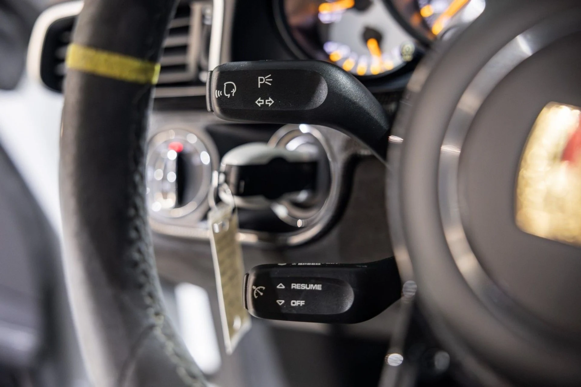 mph018_2597307199_p_Q_f673ab7075