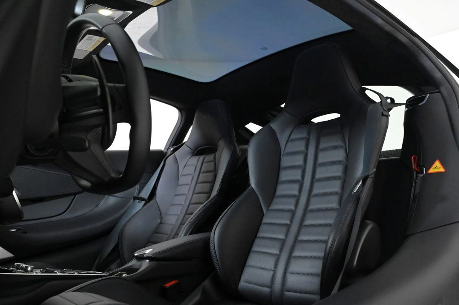 mph018_2607608944_used_2025_mclaren_gts_techlux_11350_22944312_18_1024_70a29b2e65