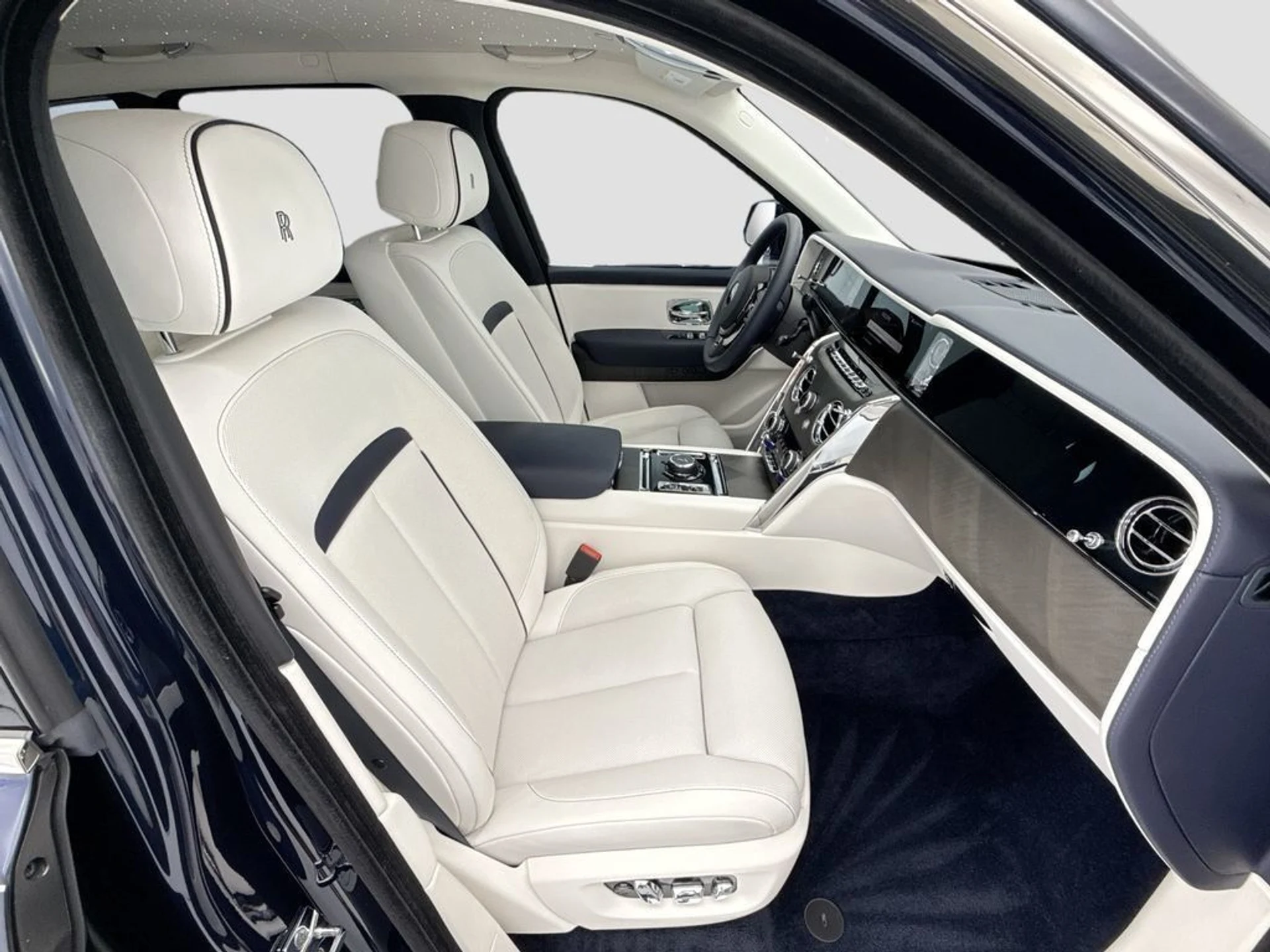 mph018_2613907782_used_2026_rolls_royce_cullinan_sportutility_8119_23009484_19_1024_35b60c3549