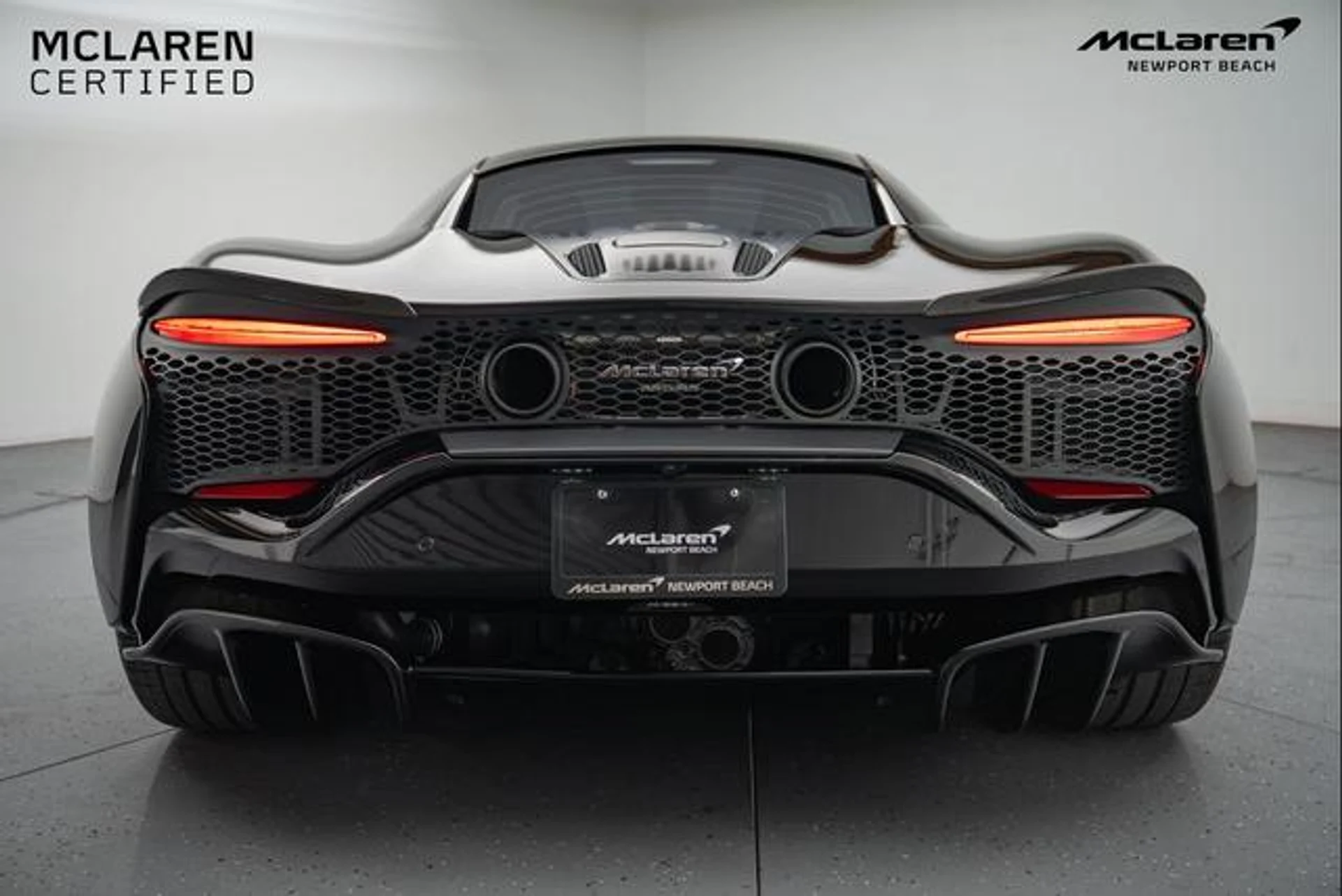 mph018_2615709151_BM_Hlbn_Iy_M_Vomw1ms7f_D_Mna_F0_An4_37c1df66ae