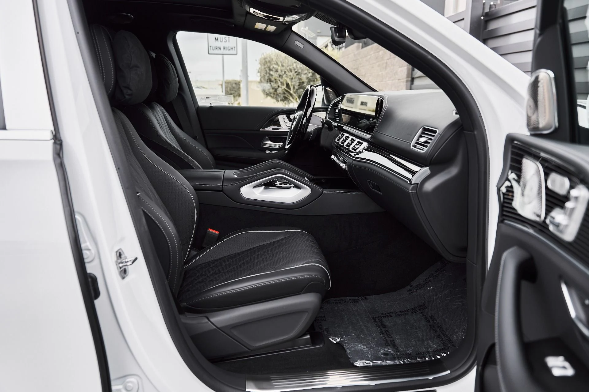 mph018_2617523013_Used_2026_Mercedes_Benz_GLS_Maybach_GLS_600_1777160220_03e9cf98cc