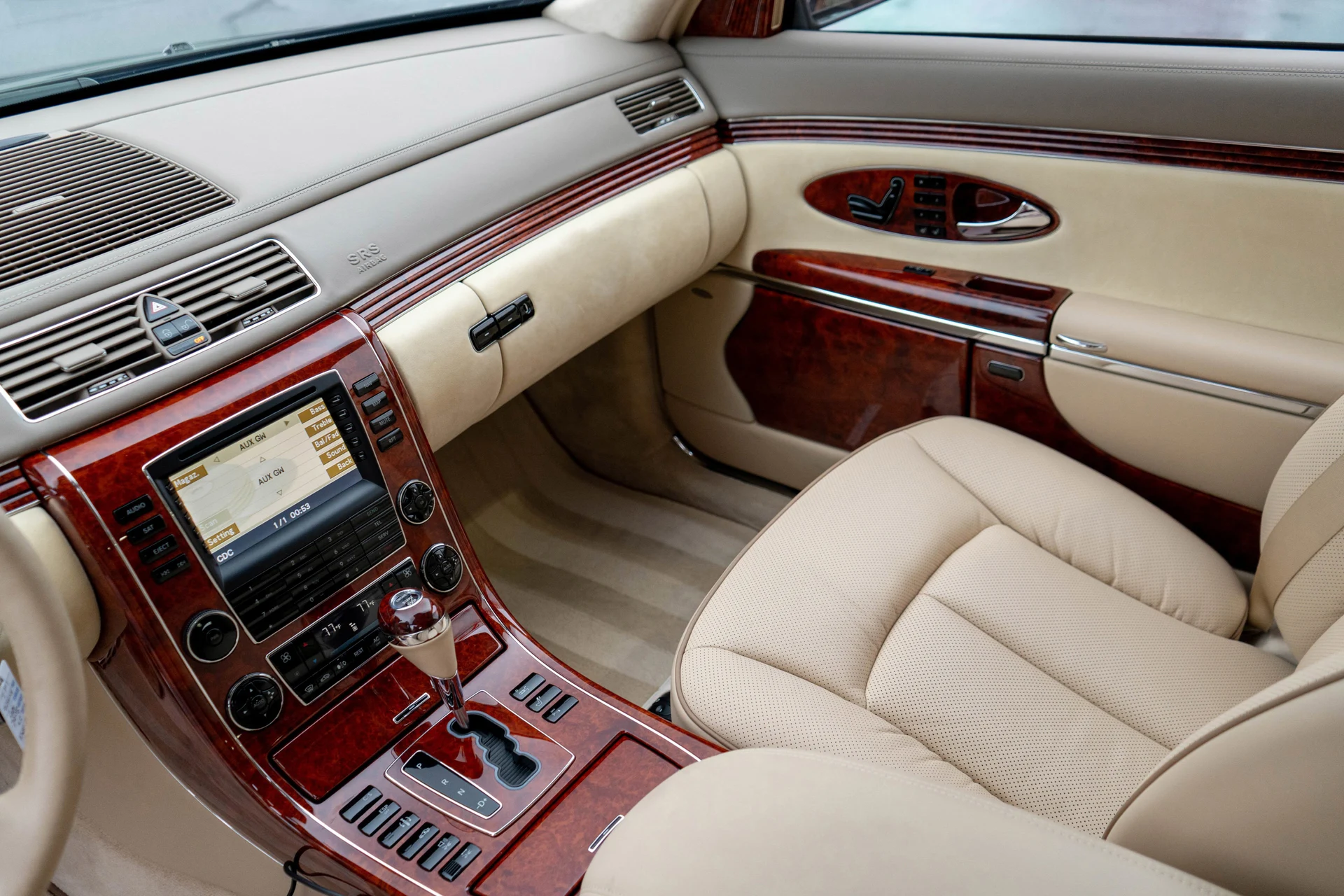 mph018_2625250158_19_527afe8287