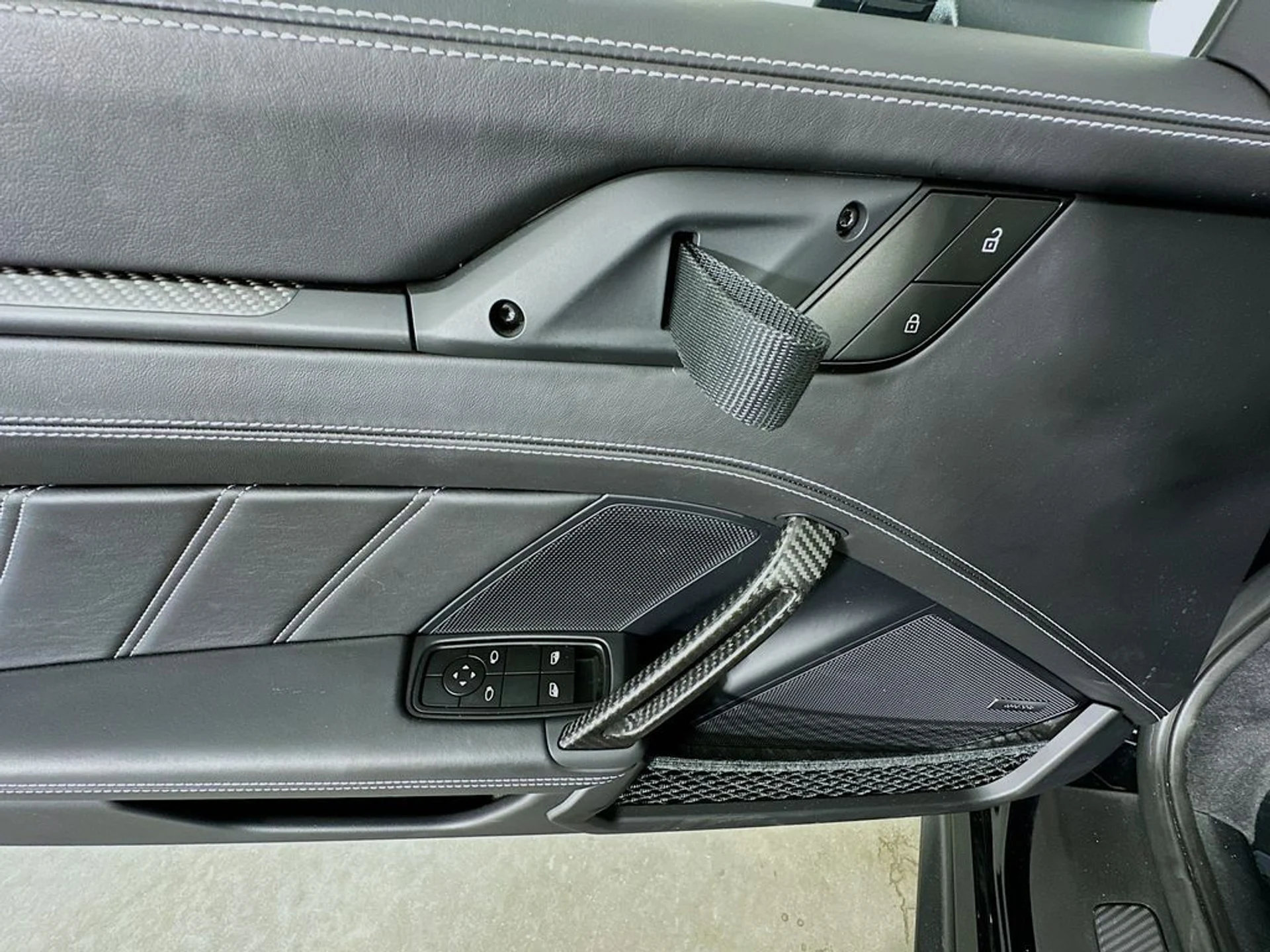 mph018_2625462524_315e0a1c45e5265c5debbbbe26e6f4b4x_761666257b