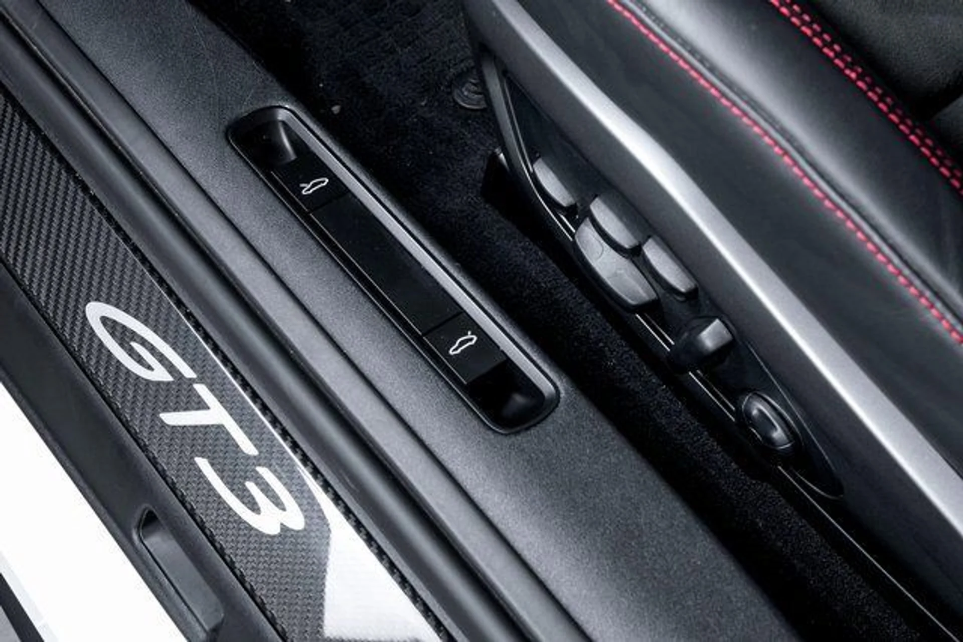 mph018_2625784475_63a63c0089dc9ffc006c3efb145cbc23x_04a9571f3c