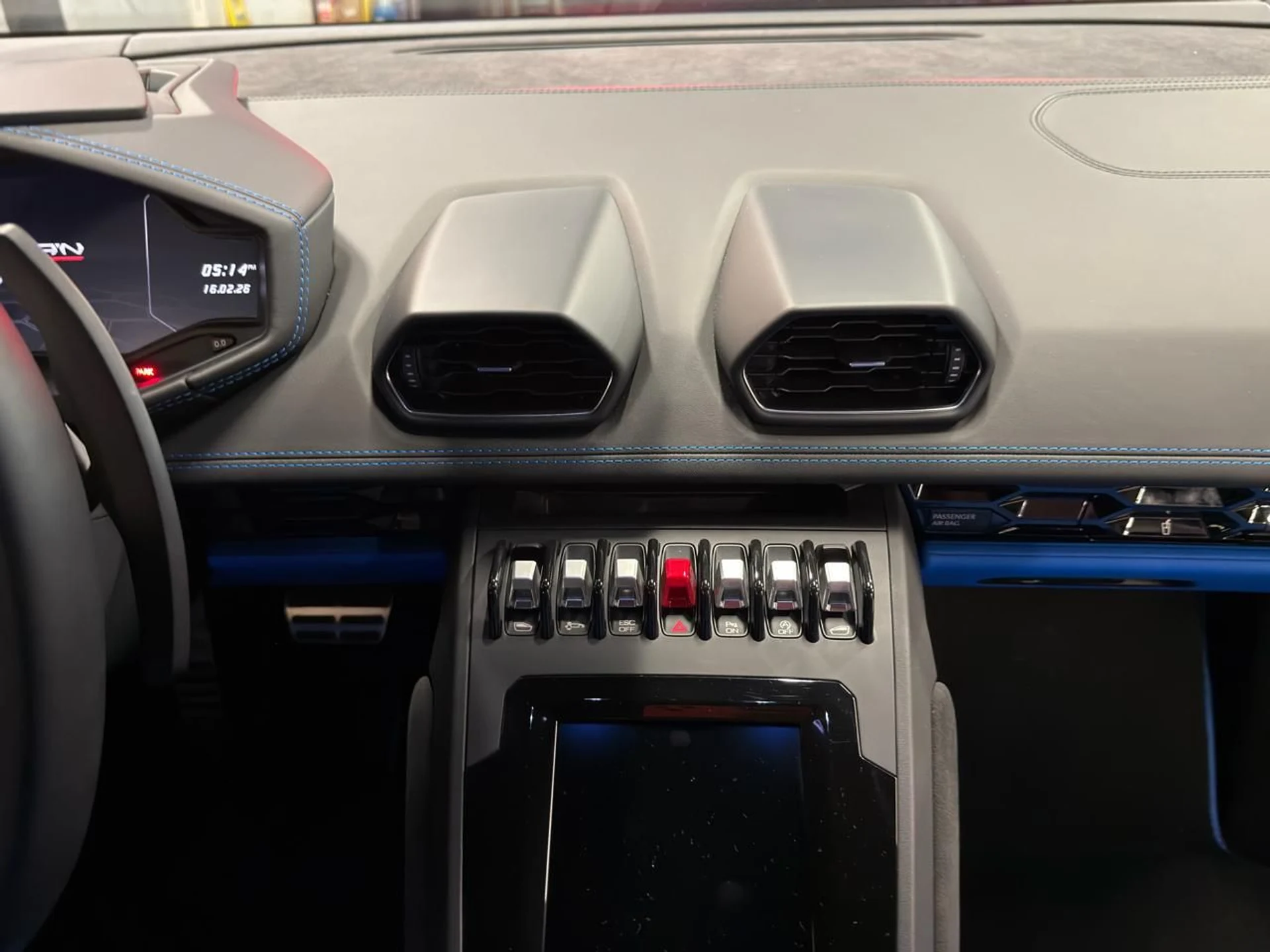 mph018_2628629426_639068614415311376_67313e34e5