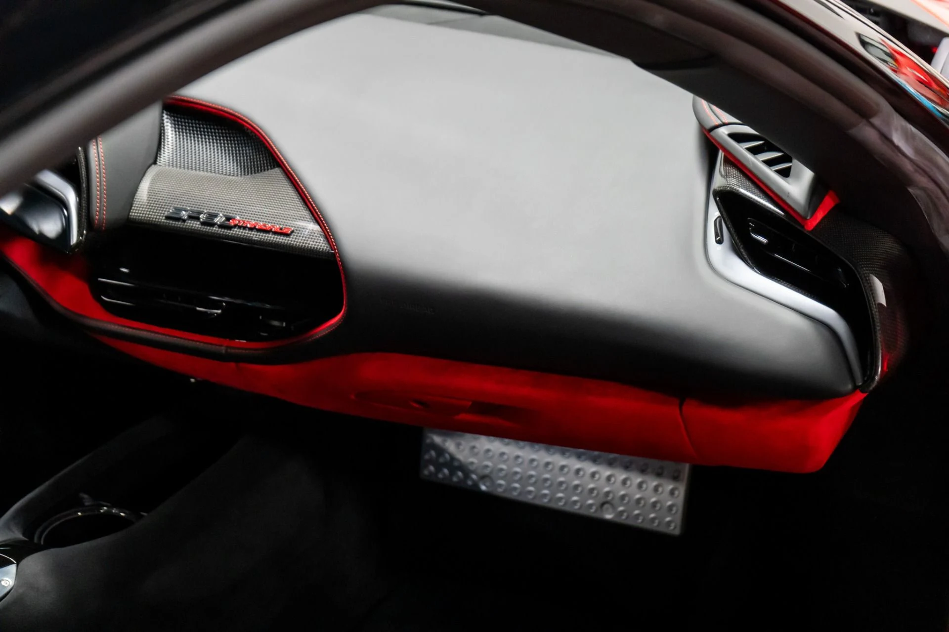 mph018_2633065626_Used_2023_Ferrari_SF_90_Stradale_1758051798_6383f6ffe1